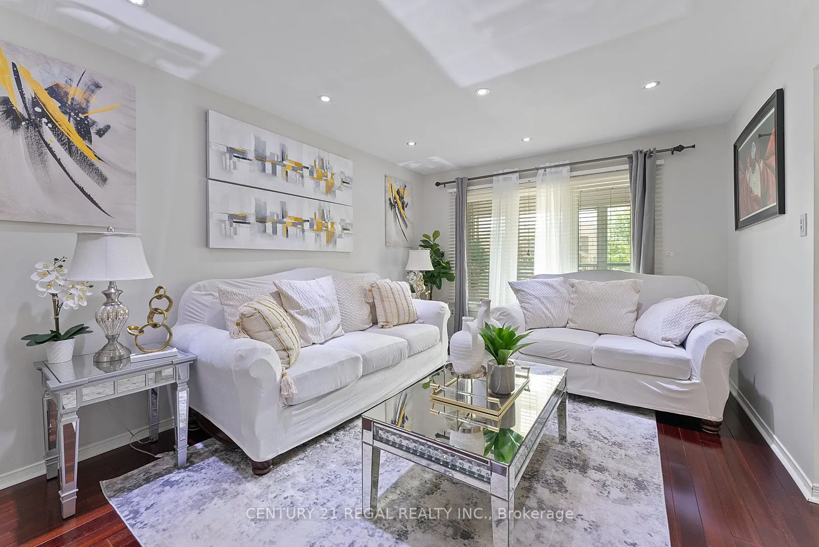 97 Hinchley Wood Grove