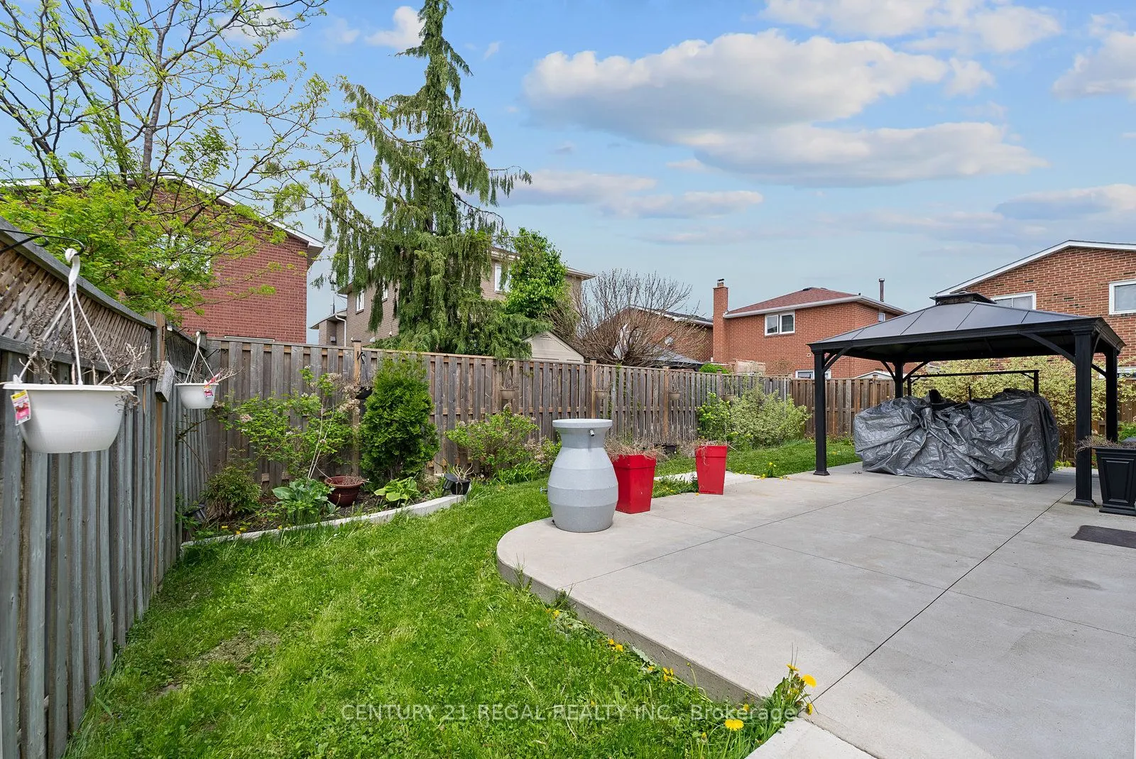 97 Hinchley Wood Grove