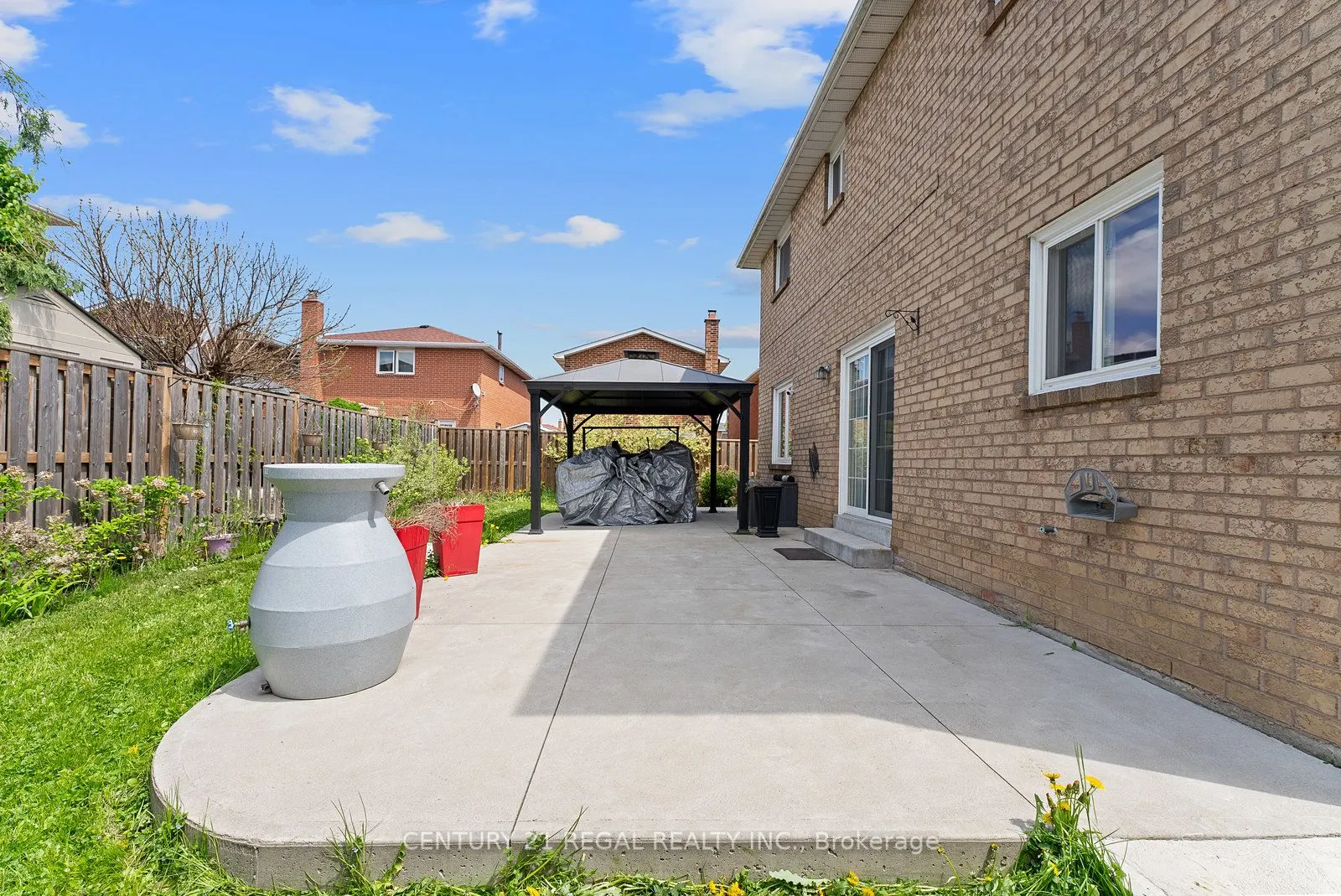 97 Hinchley Wood Grove