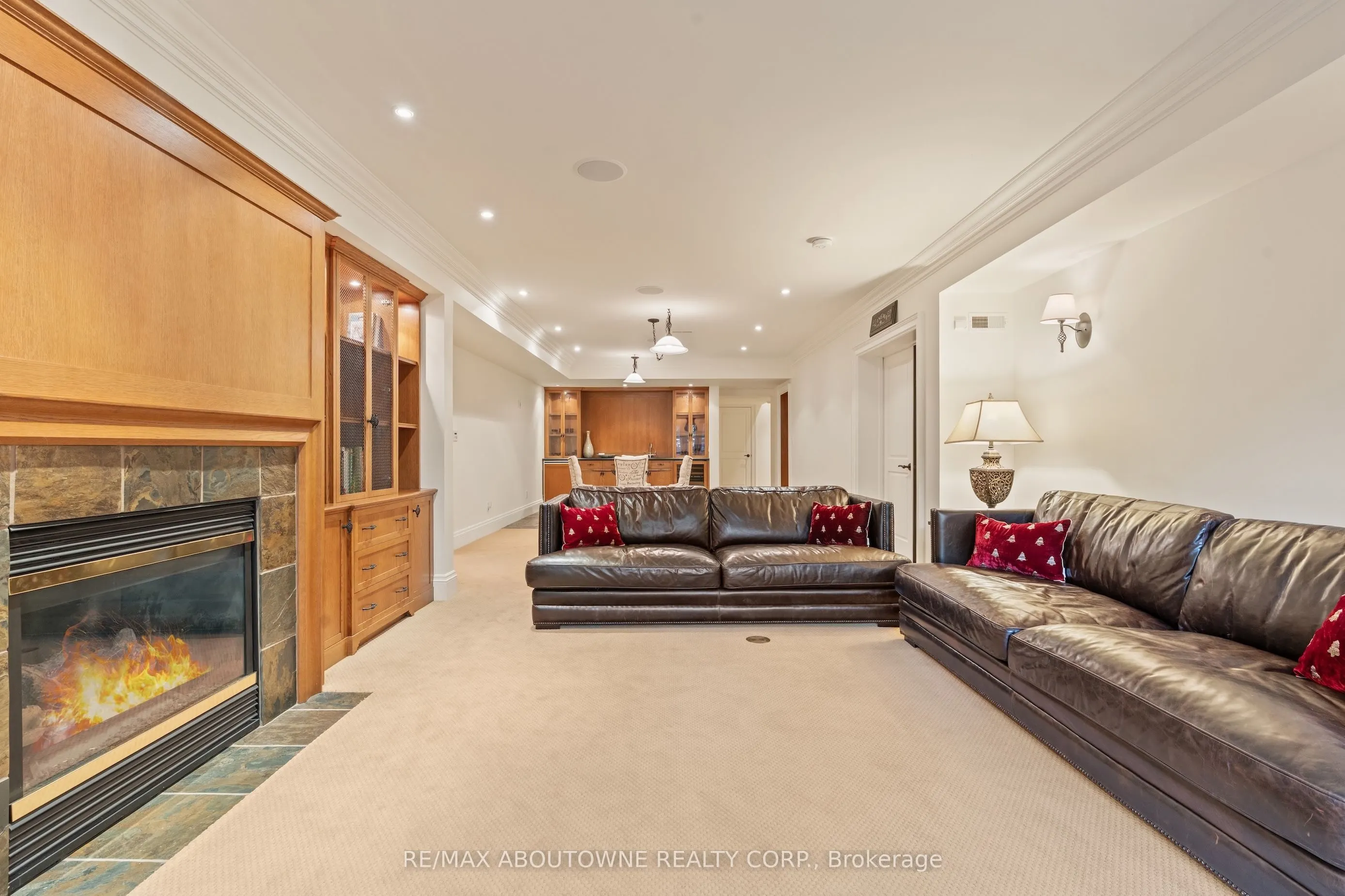 1081 Argyle Drive
