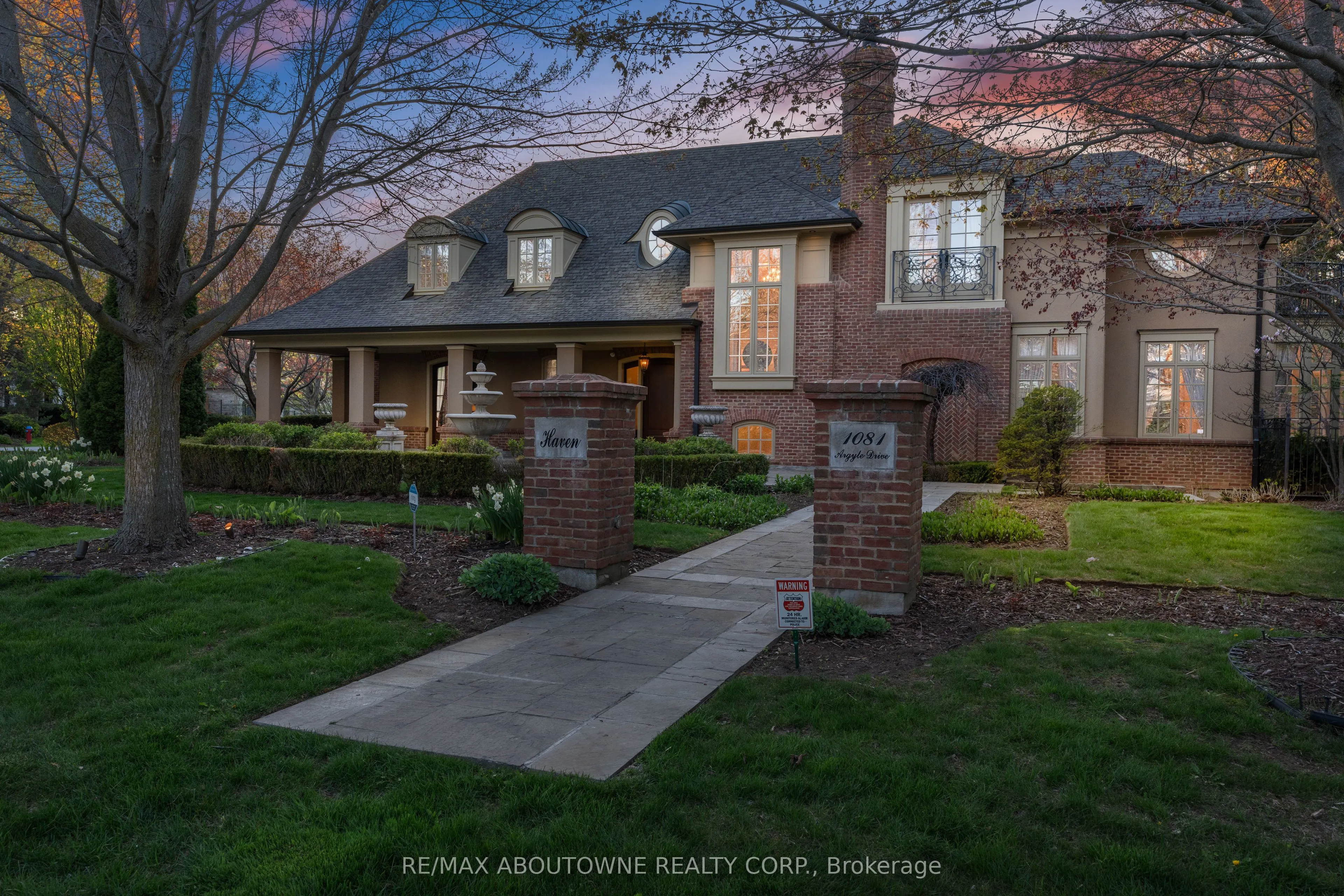 1081 Argyle Drive
