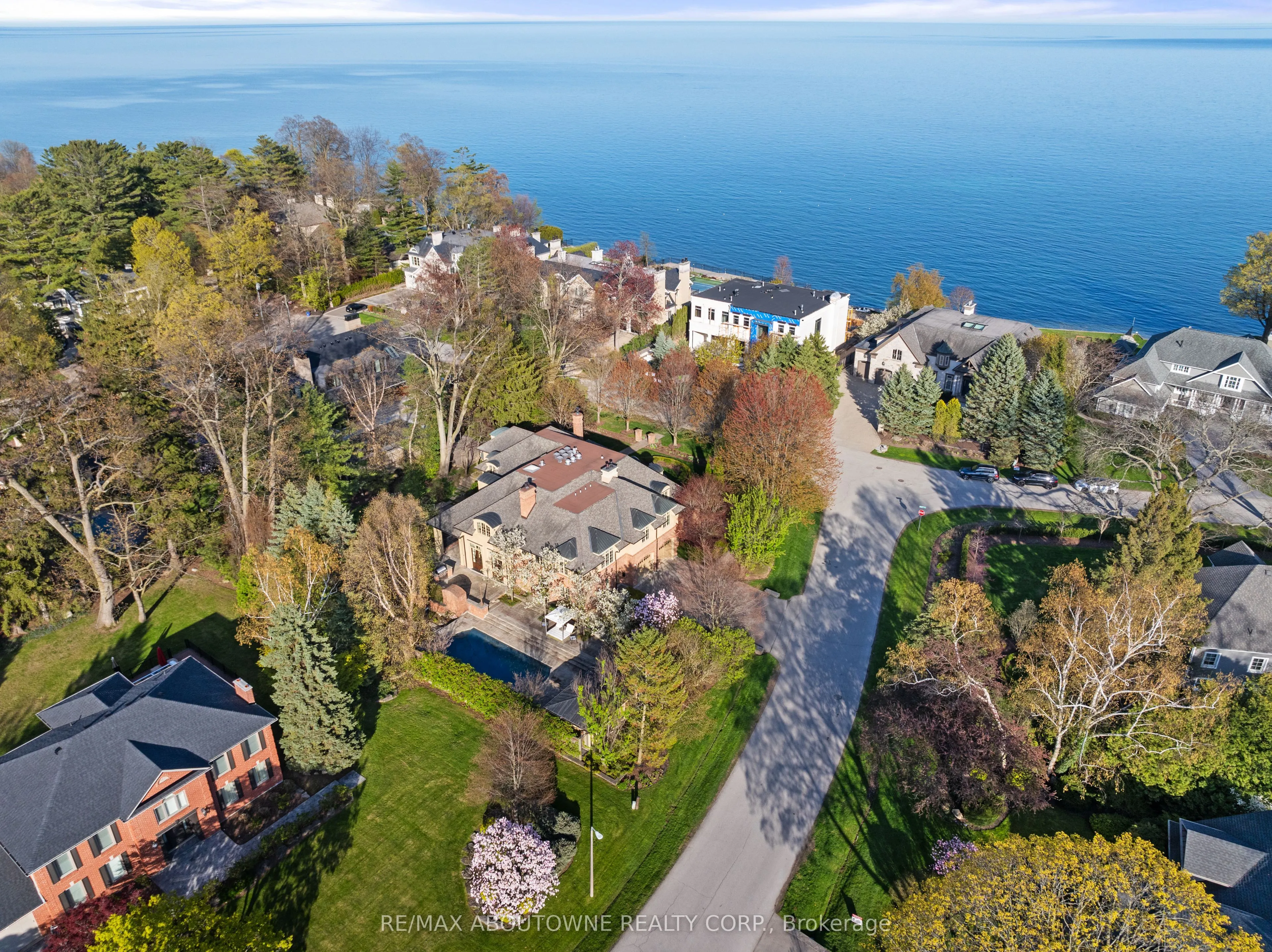 1081 Argyle Drive