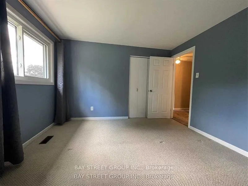 632 Ardleigh Crescent