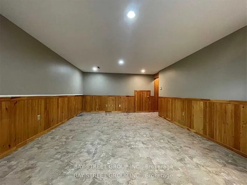 632 Ardleigh Crescent