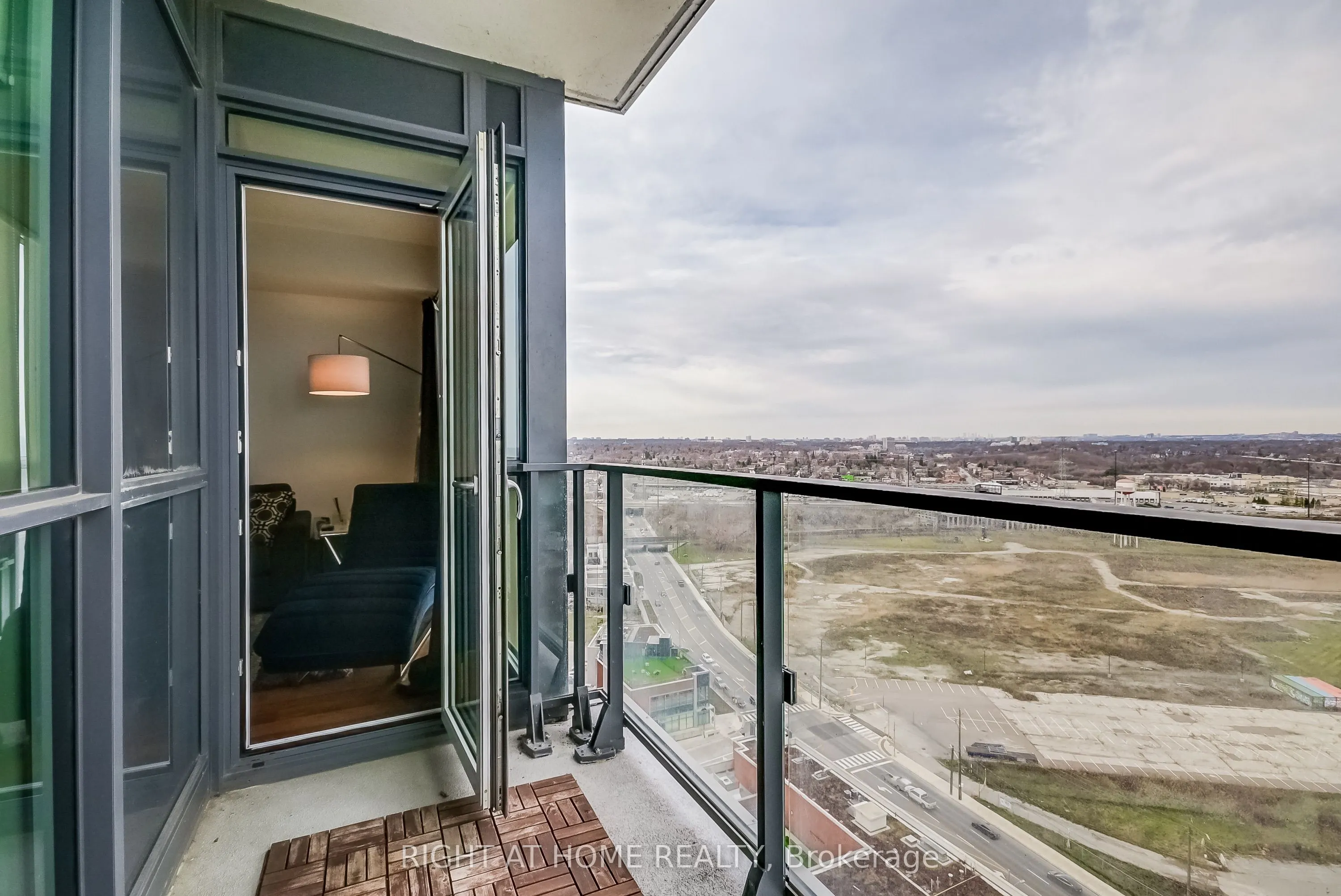 2212 Lake Shore Boulevard W #2710