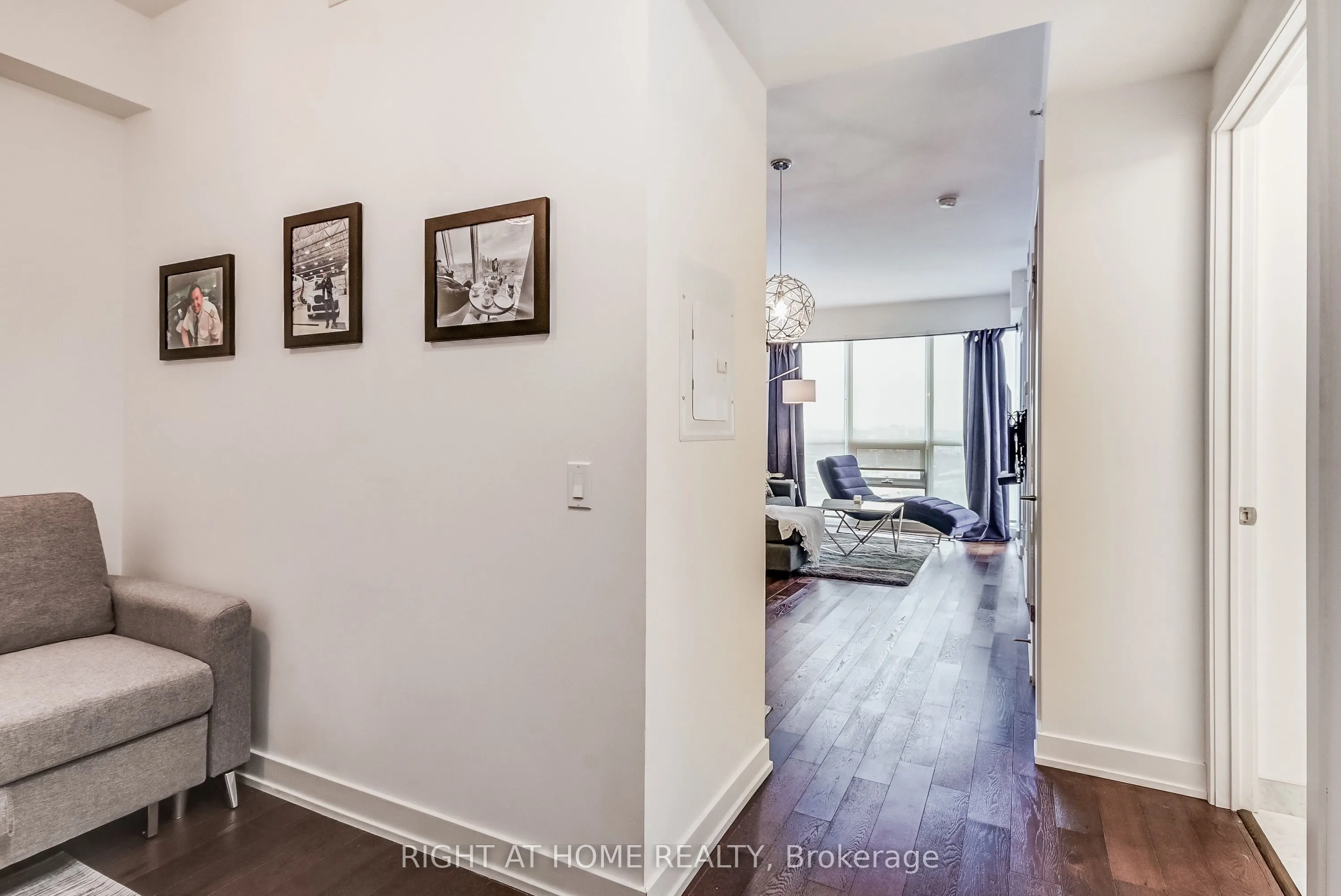 2212 Lake Shore Boulevard W #2710