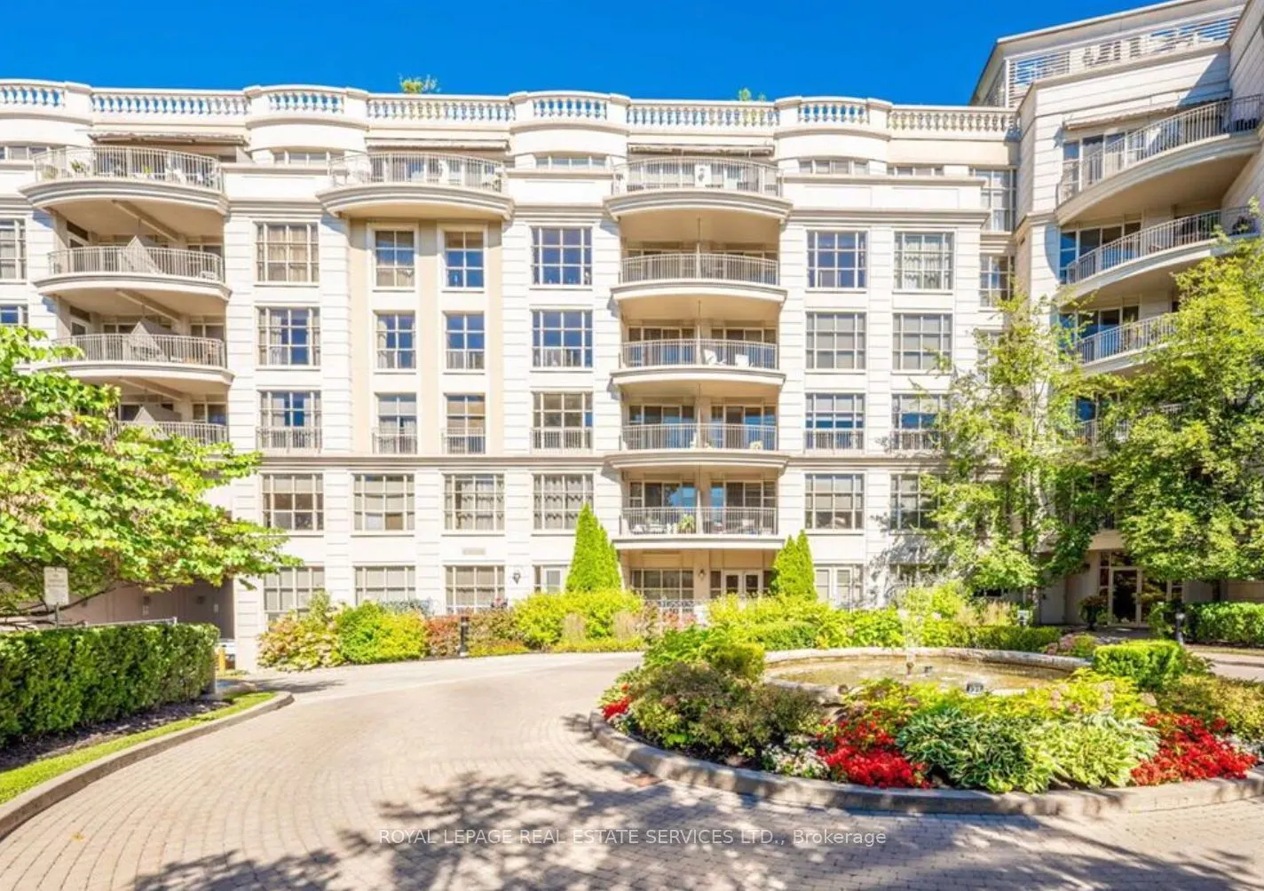 3085 Bloor Street W, #303