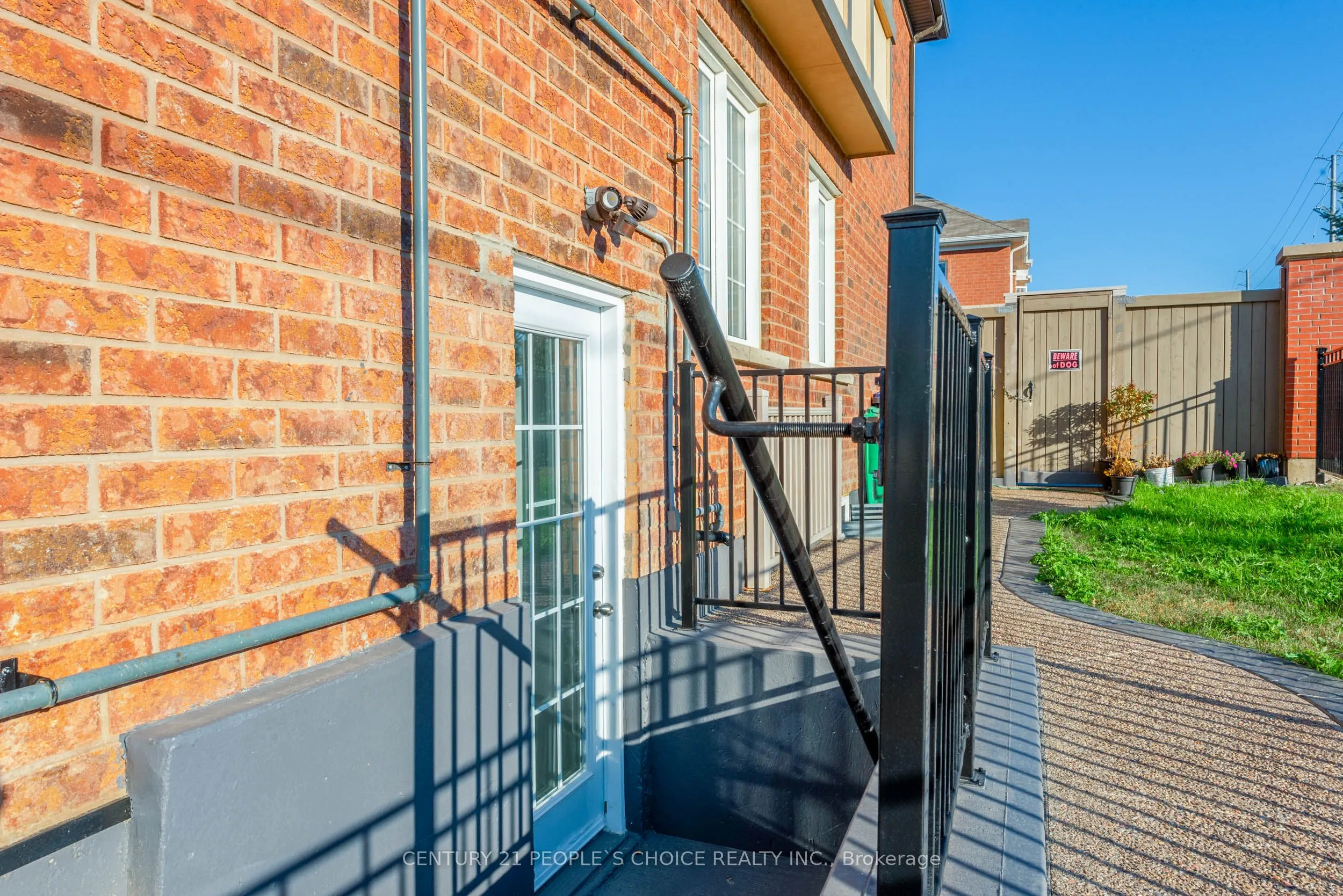 40 Stedford Crescent
