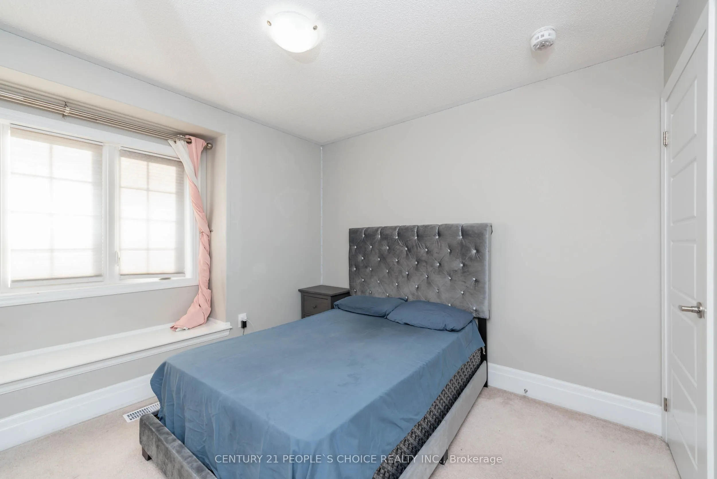 40 Stedford Crescent