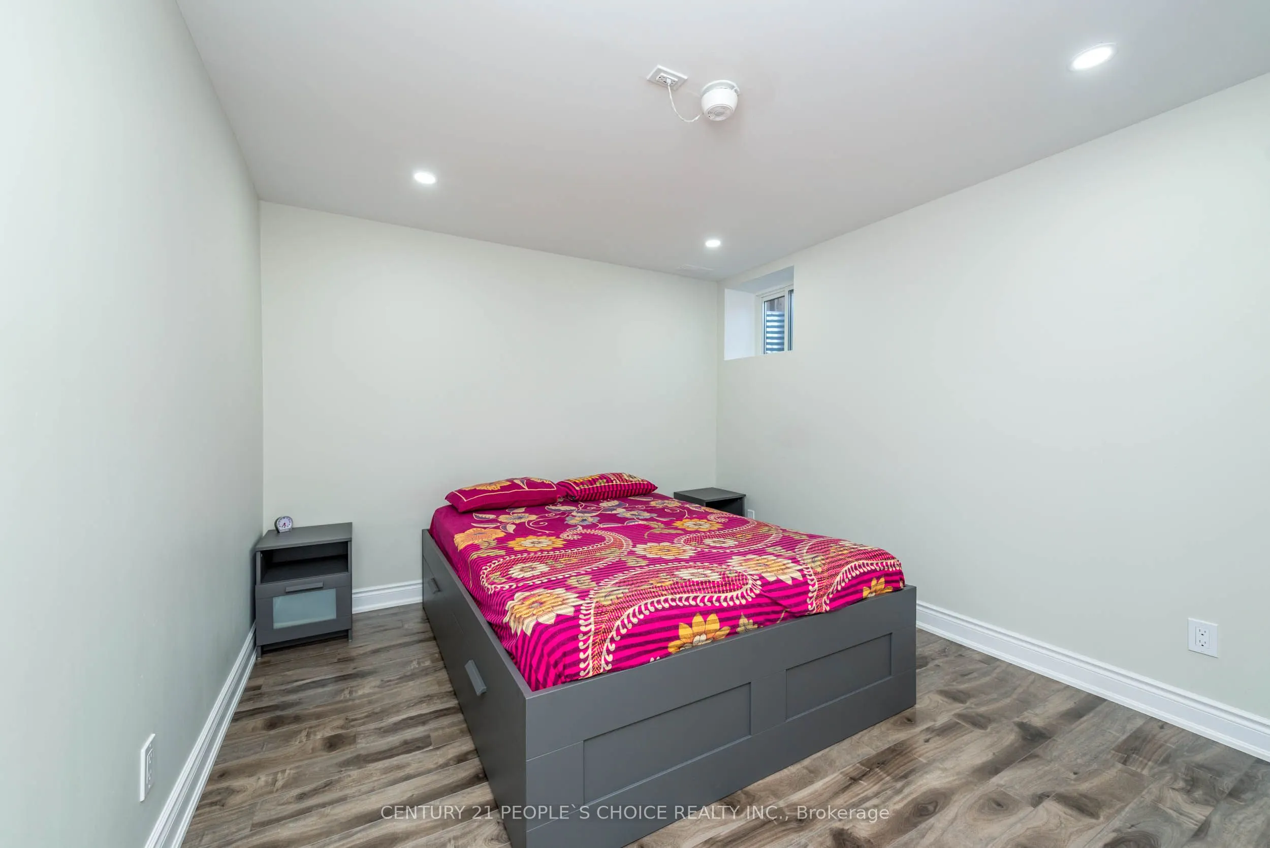 40 Stedford Crescent