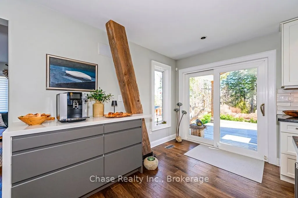 8495 Appleby Line
