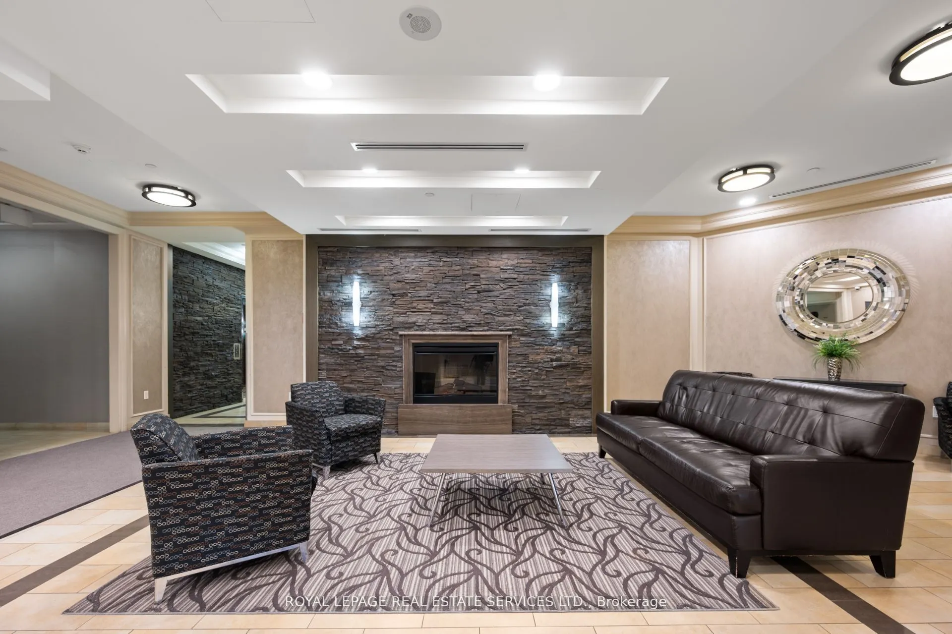 60 Heintzman Street #834