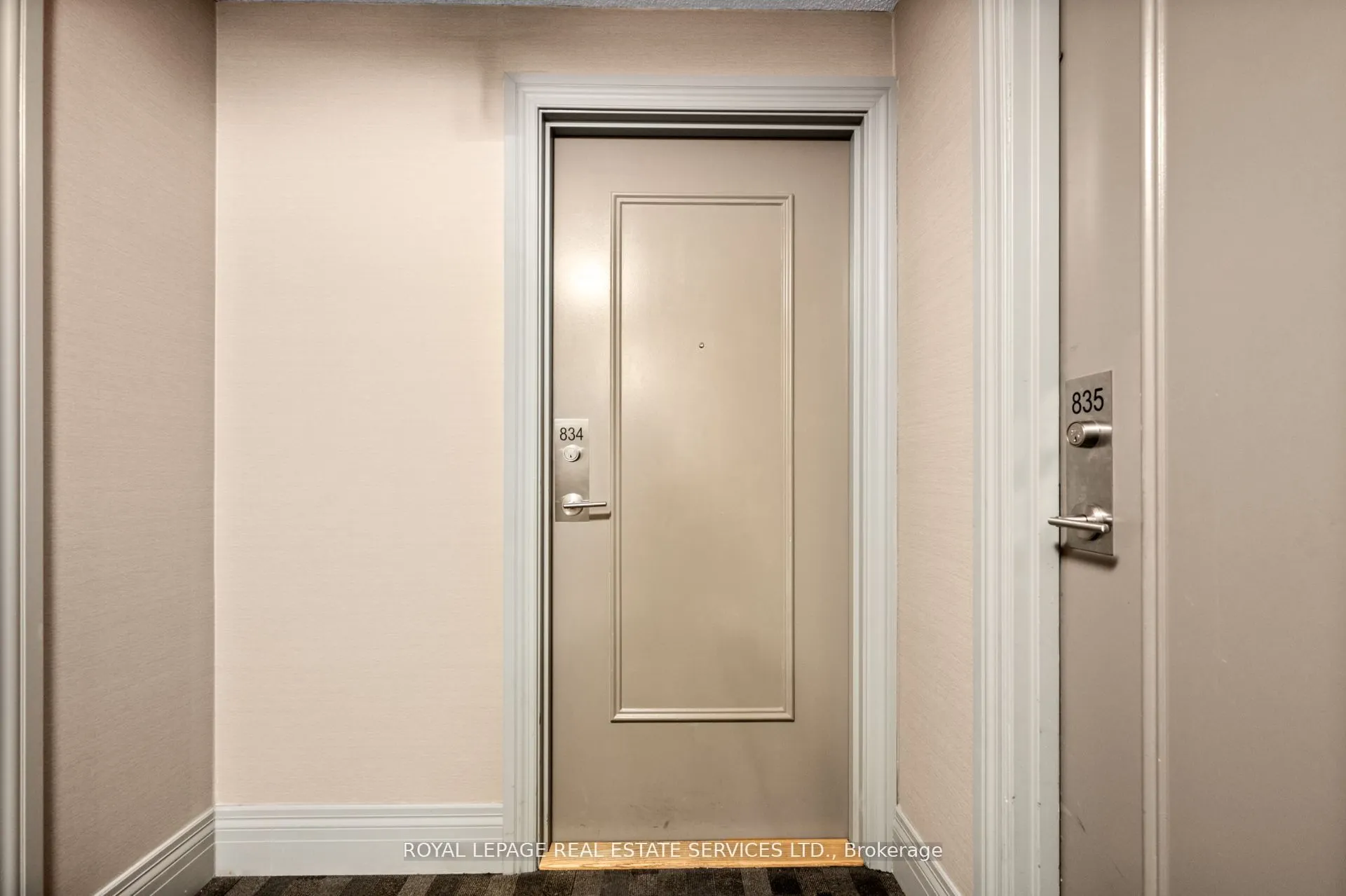 60 Heintzman Street #834
