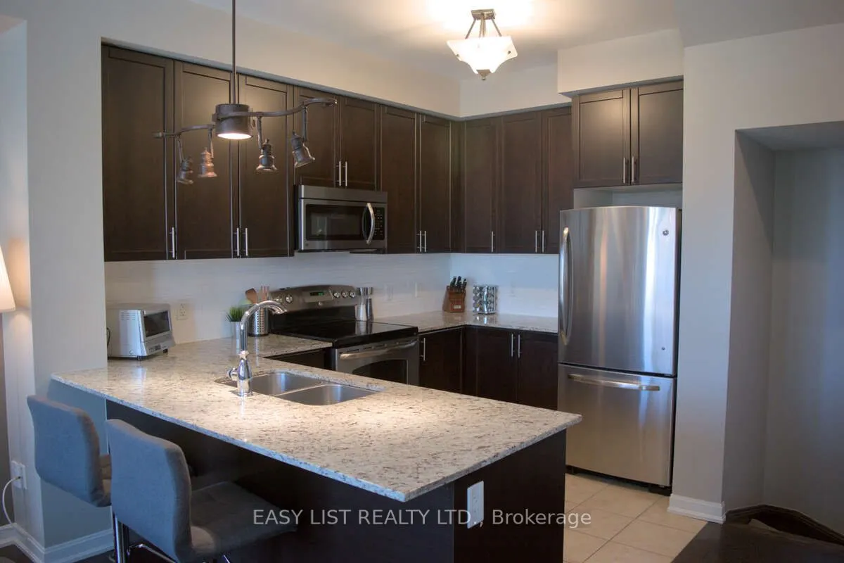 165 Hampshire Way, #131