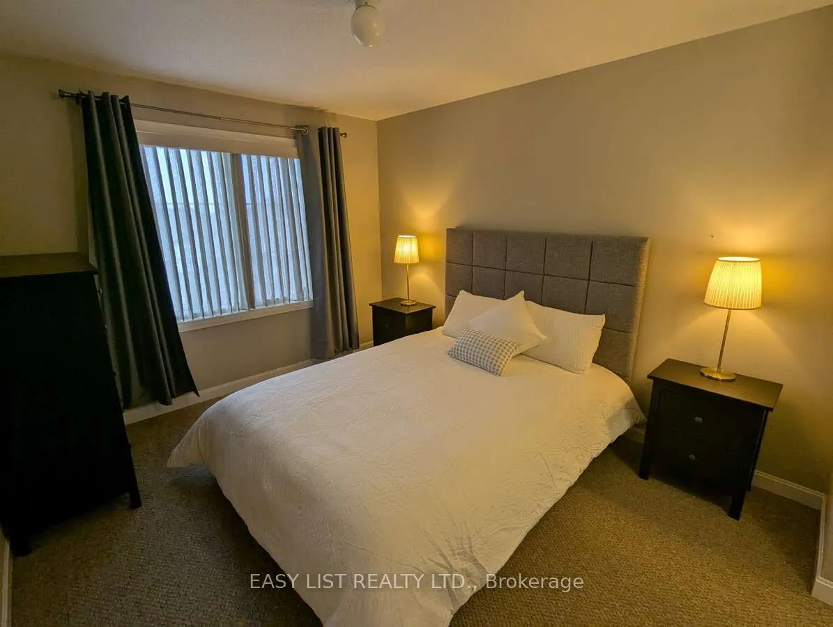 165 Hampshire Way, #131