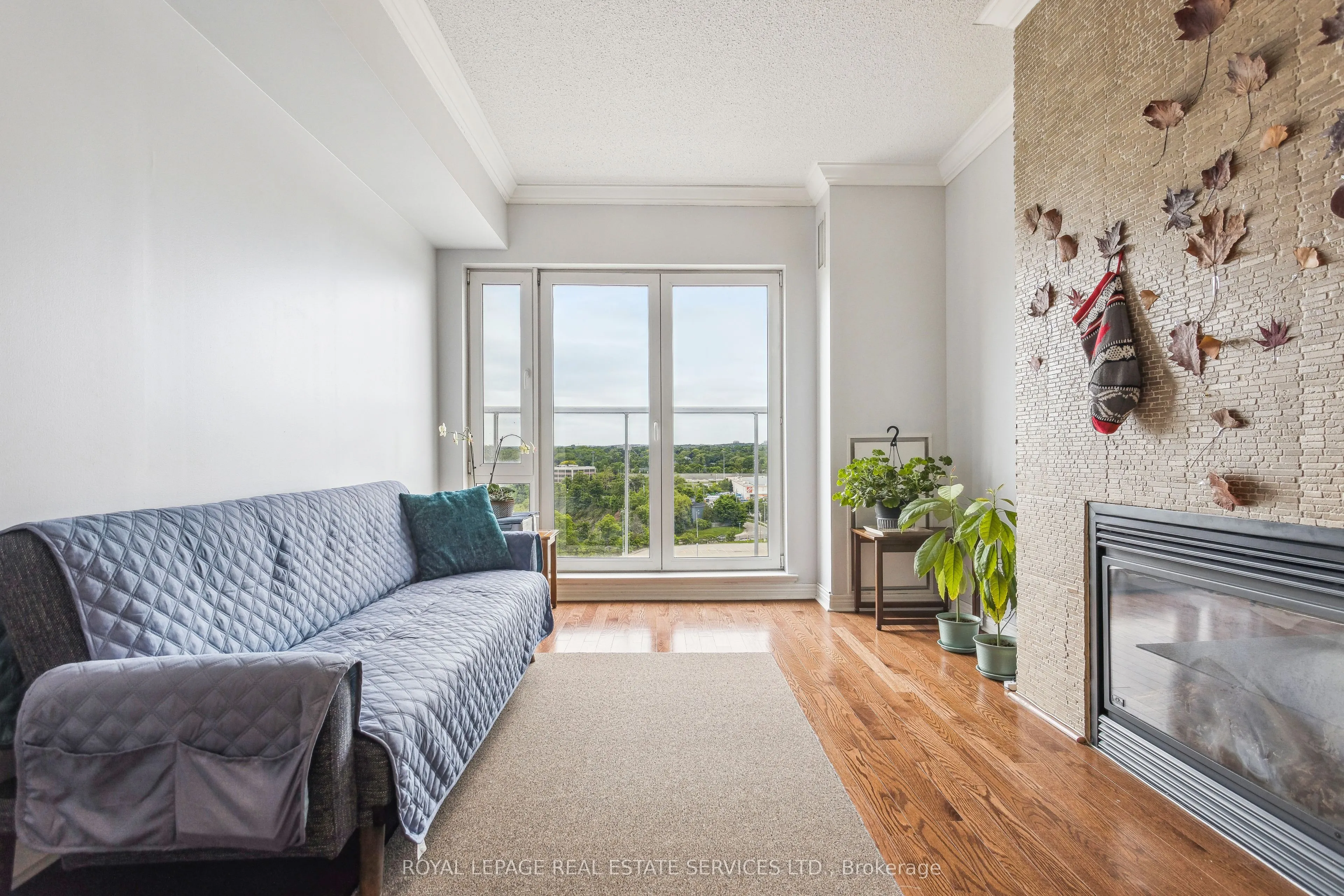 40 Old Mill Road, #PH2