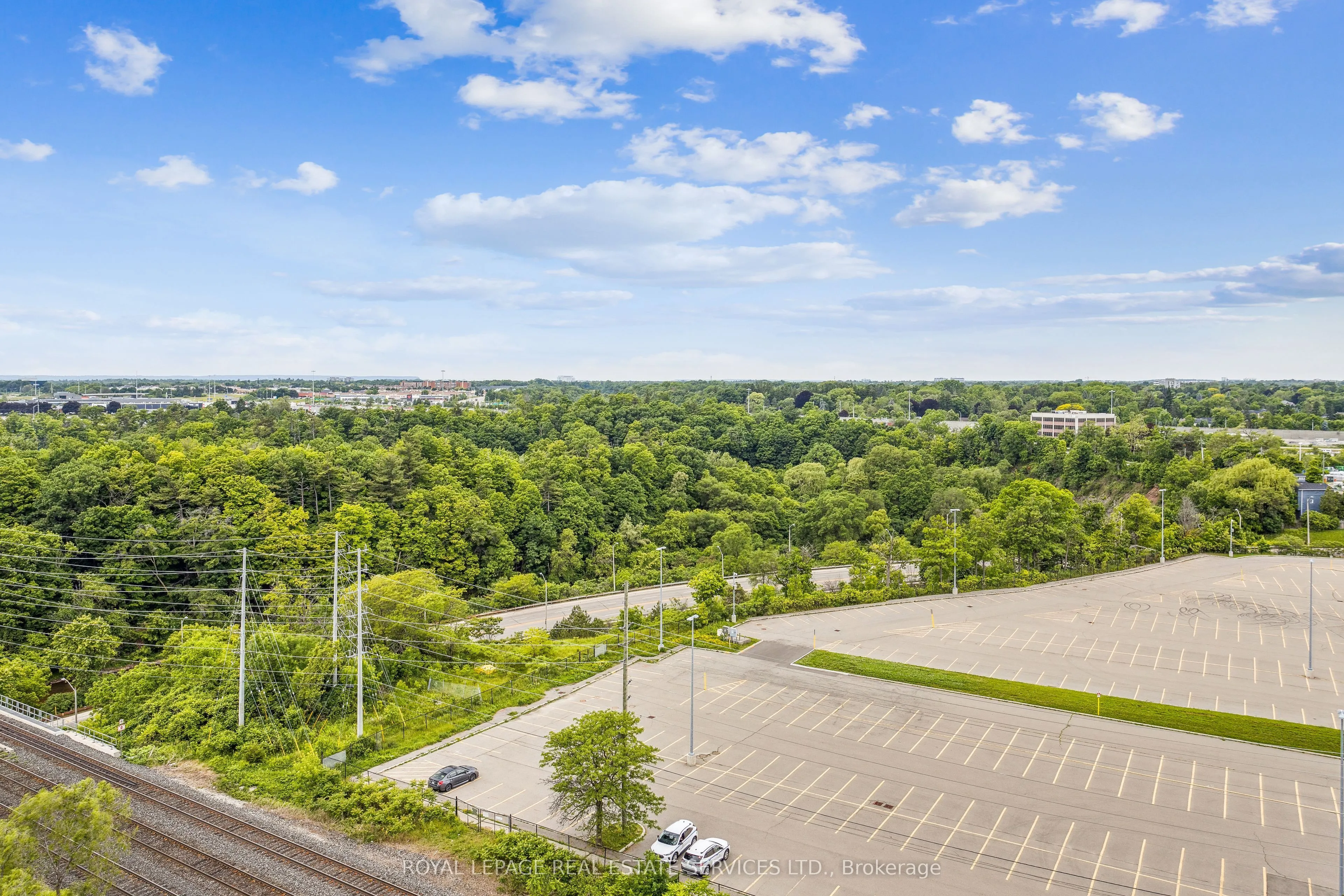 40 Old Mill Road, #PH2