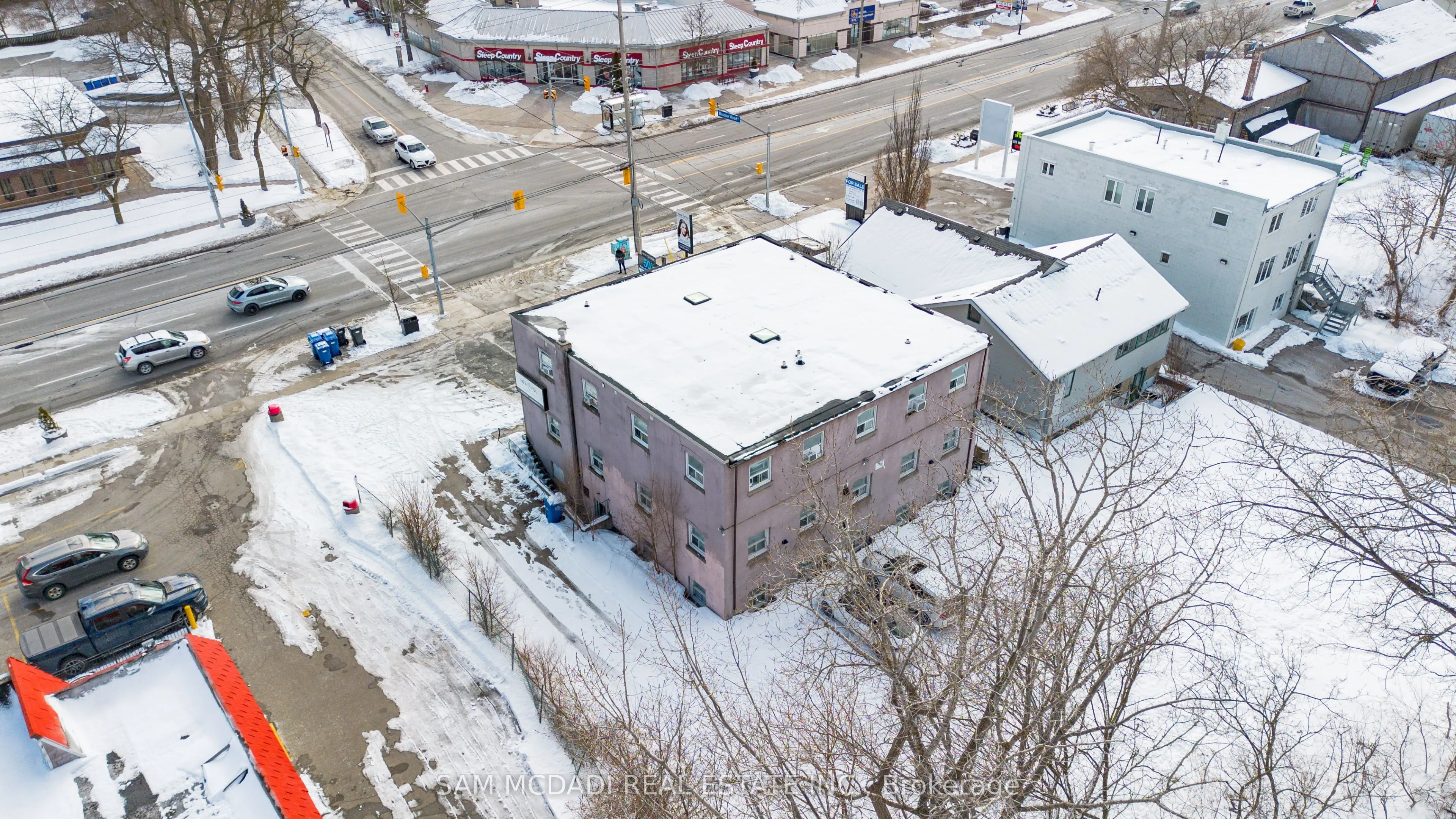 1651 Lakeshore Road W