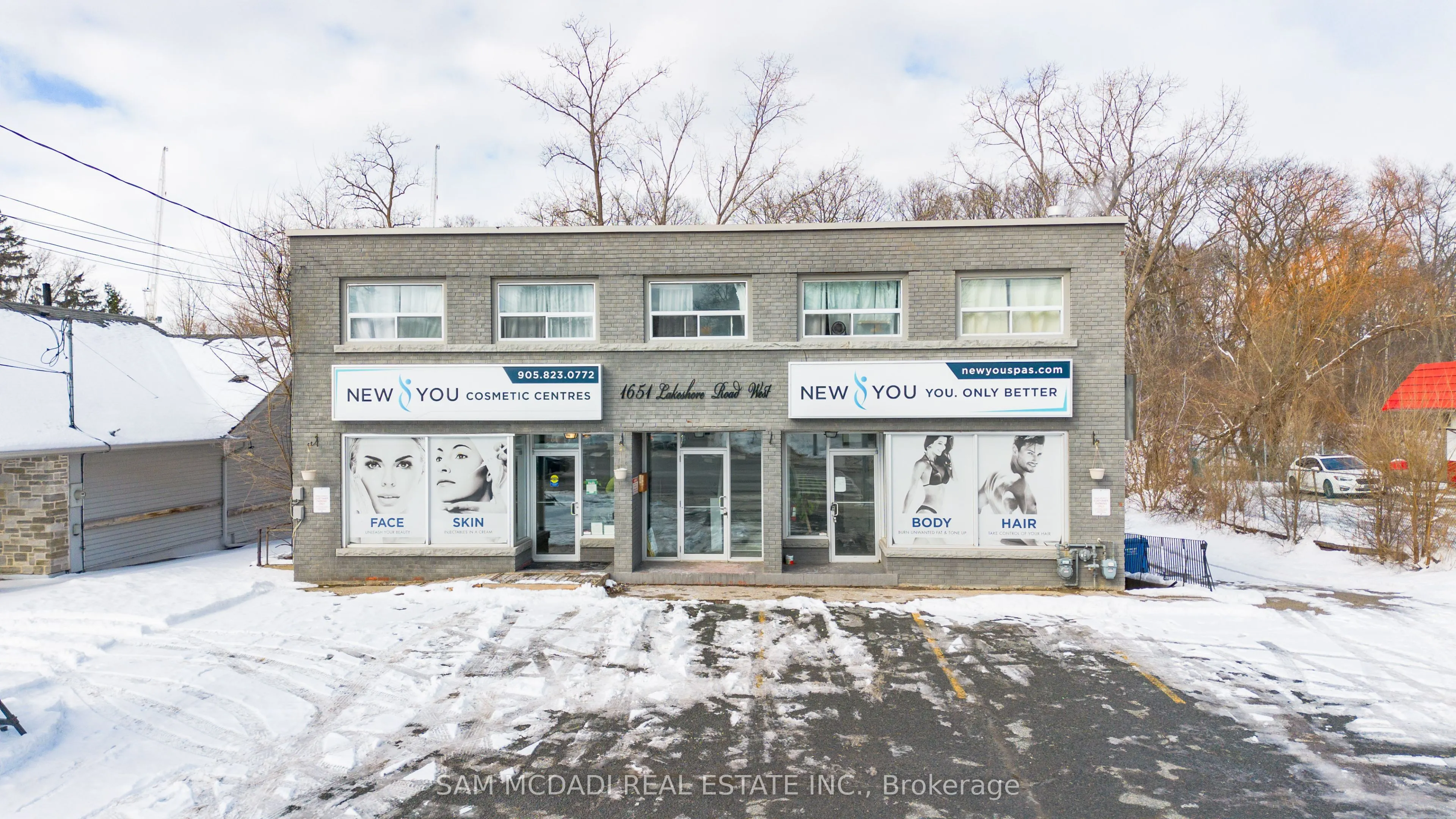 1651 Lakeshore Road W