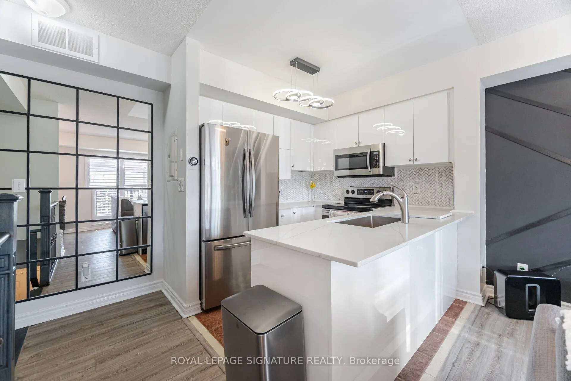 3031 Finch Avenue W, #2023