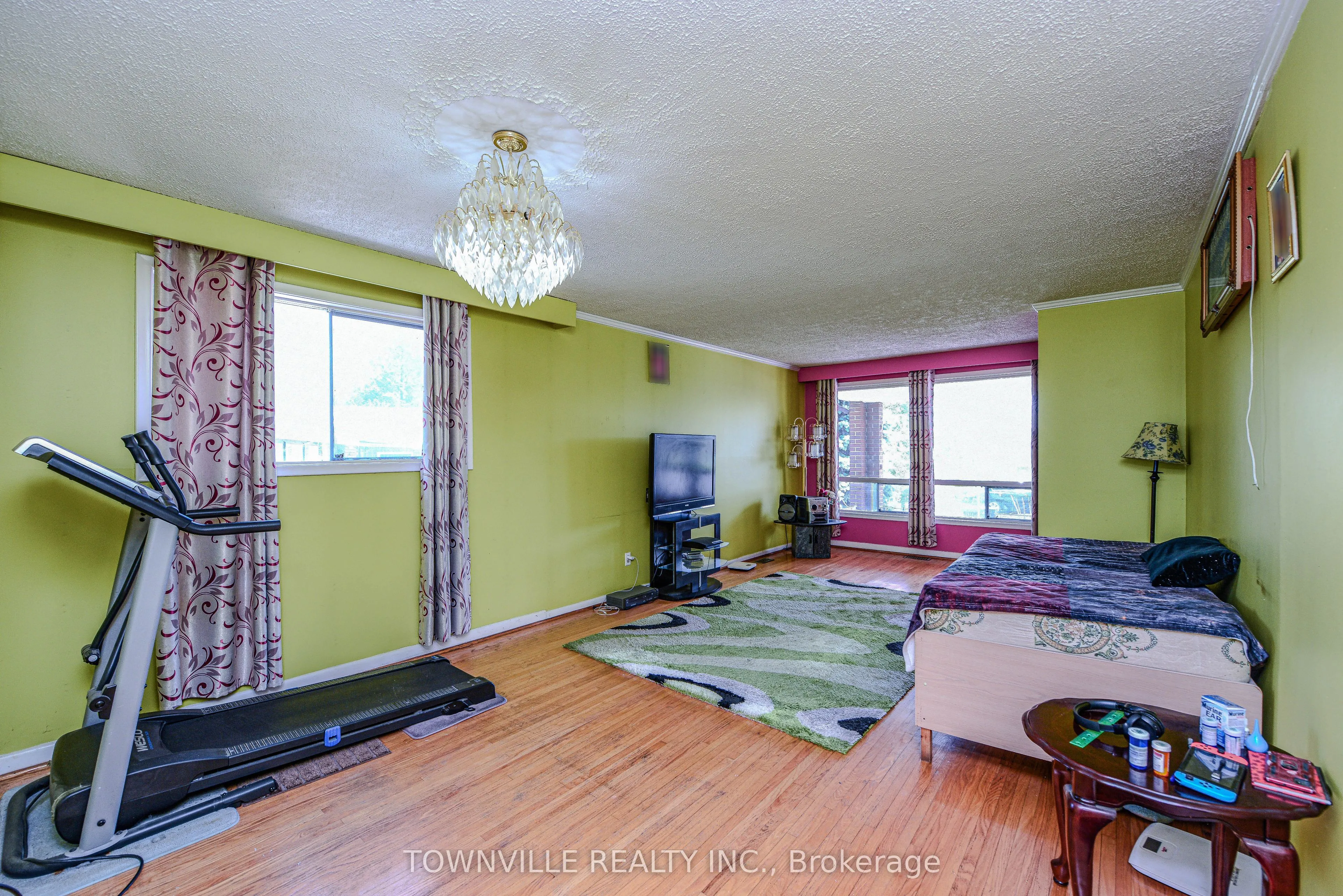 35 Taysham Crescent