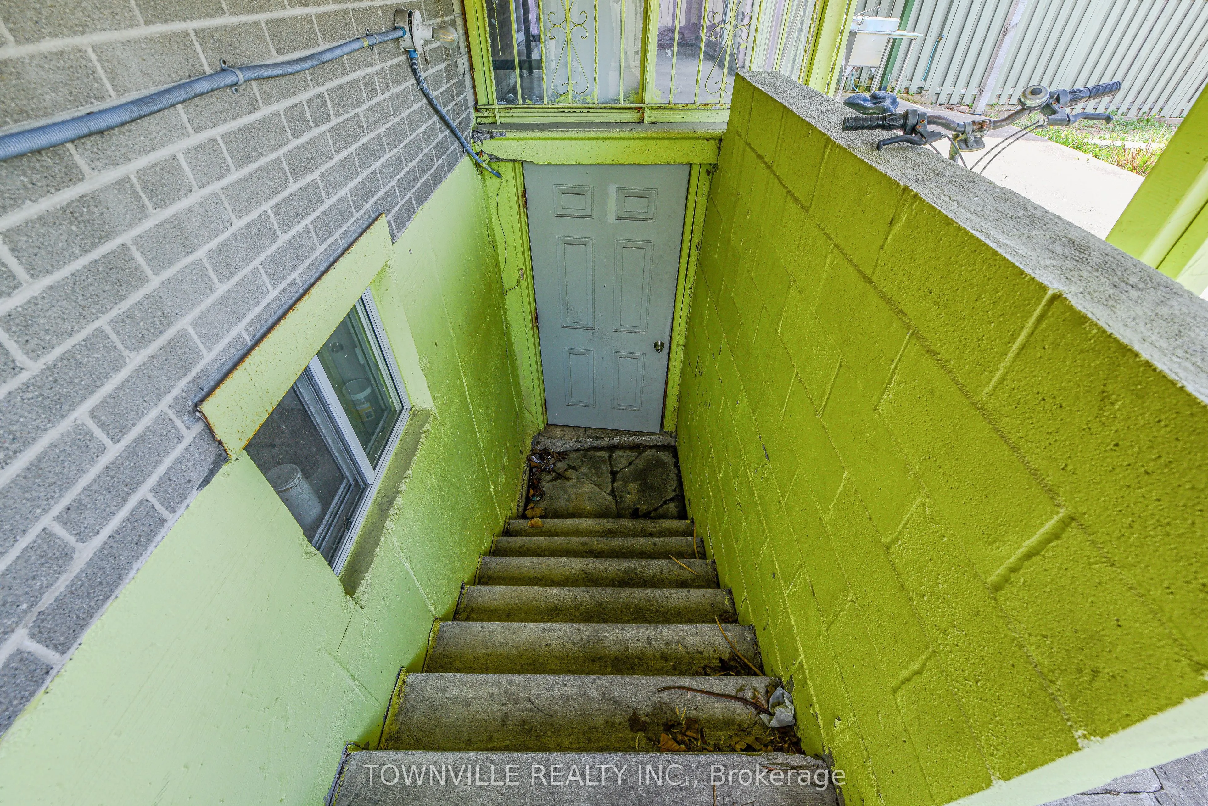 35 Taysham Crescent