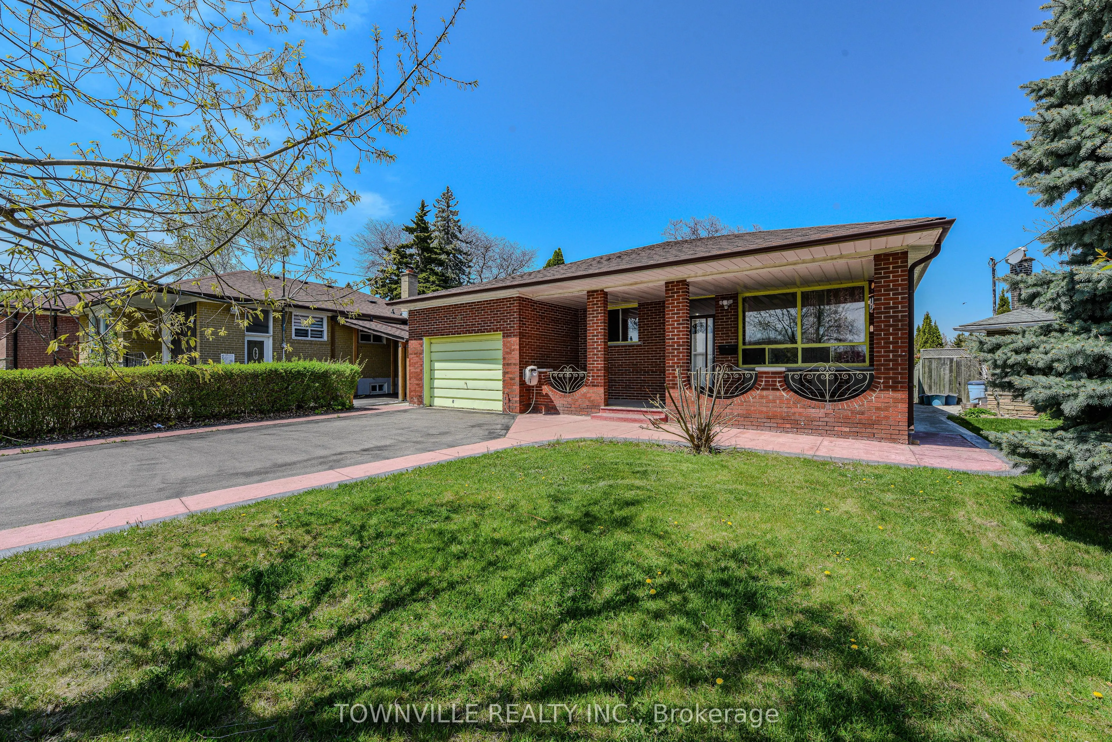 35 Taysham Crescent