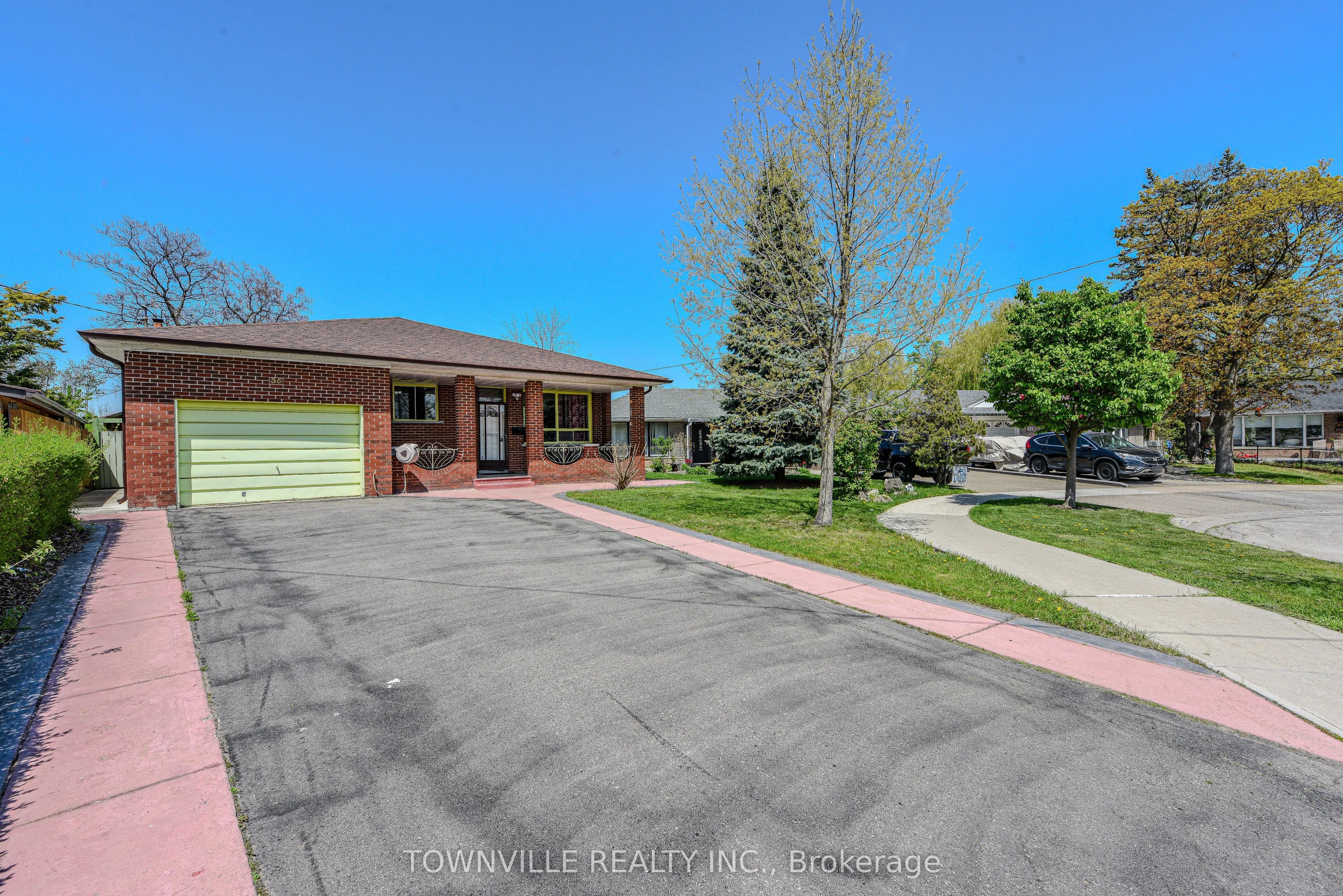 35 Taysham Crescent