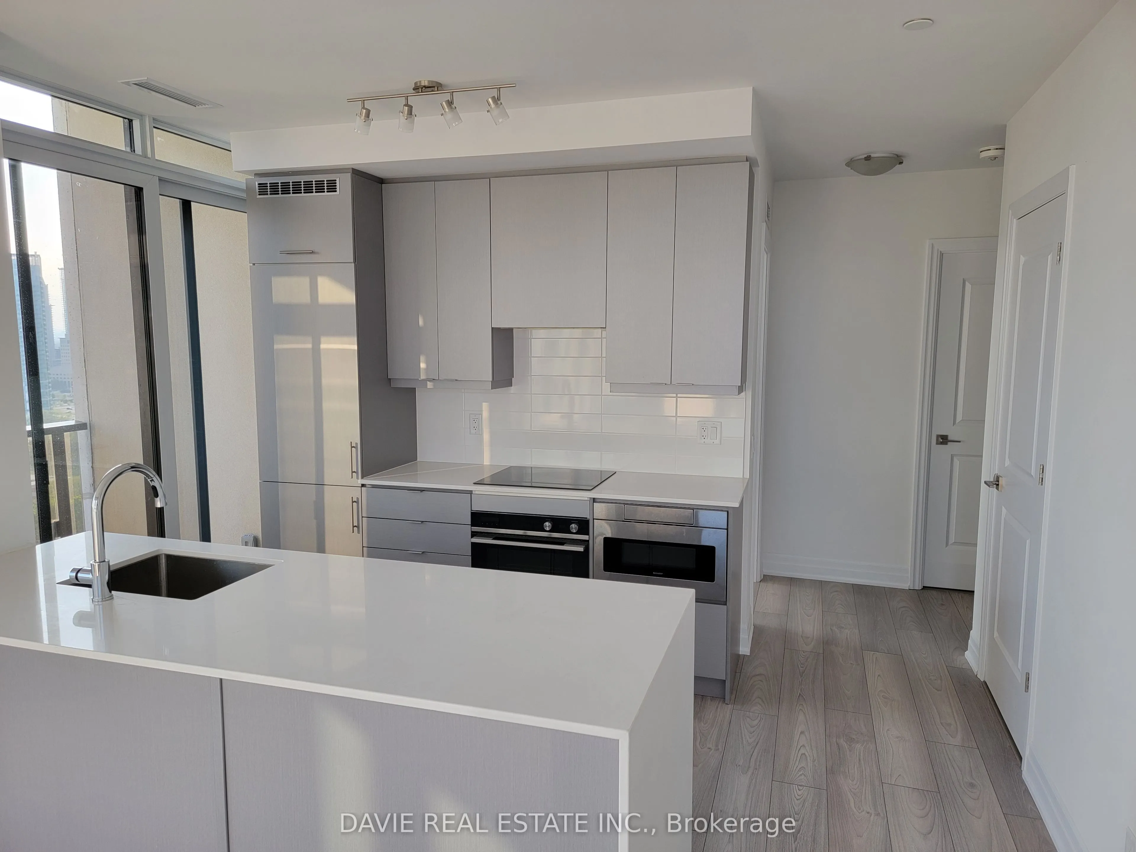 36 Elm Drive W, #2607