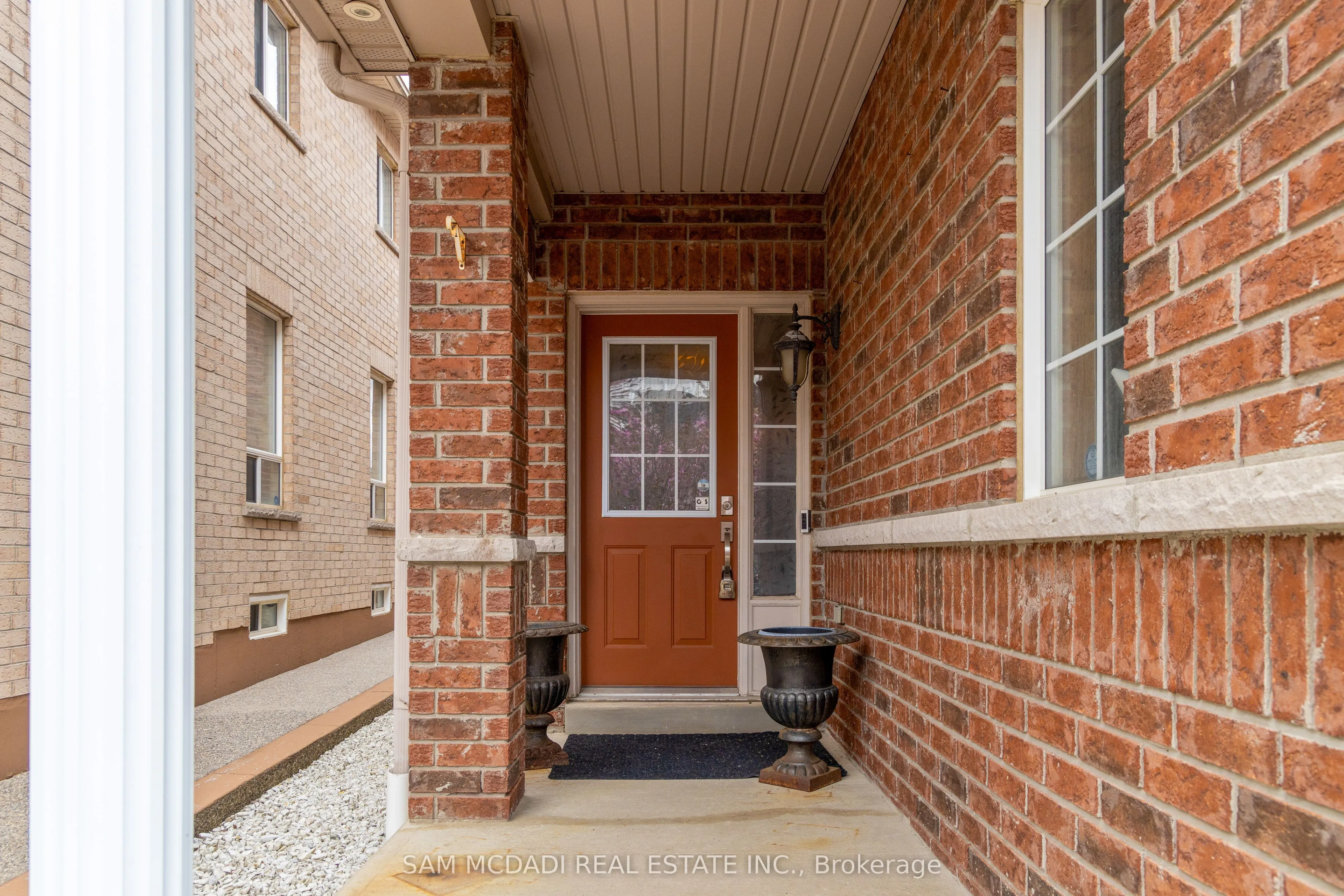 4769 Glasshill Grove