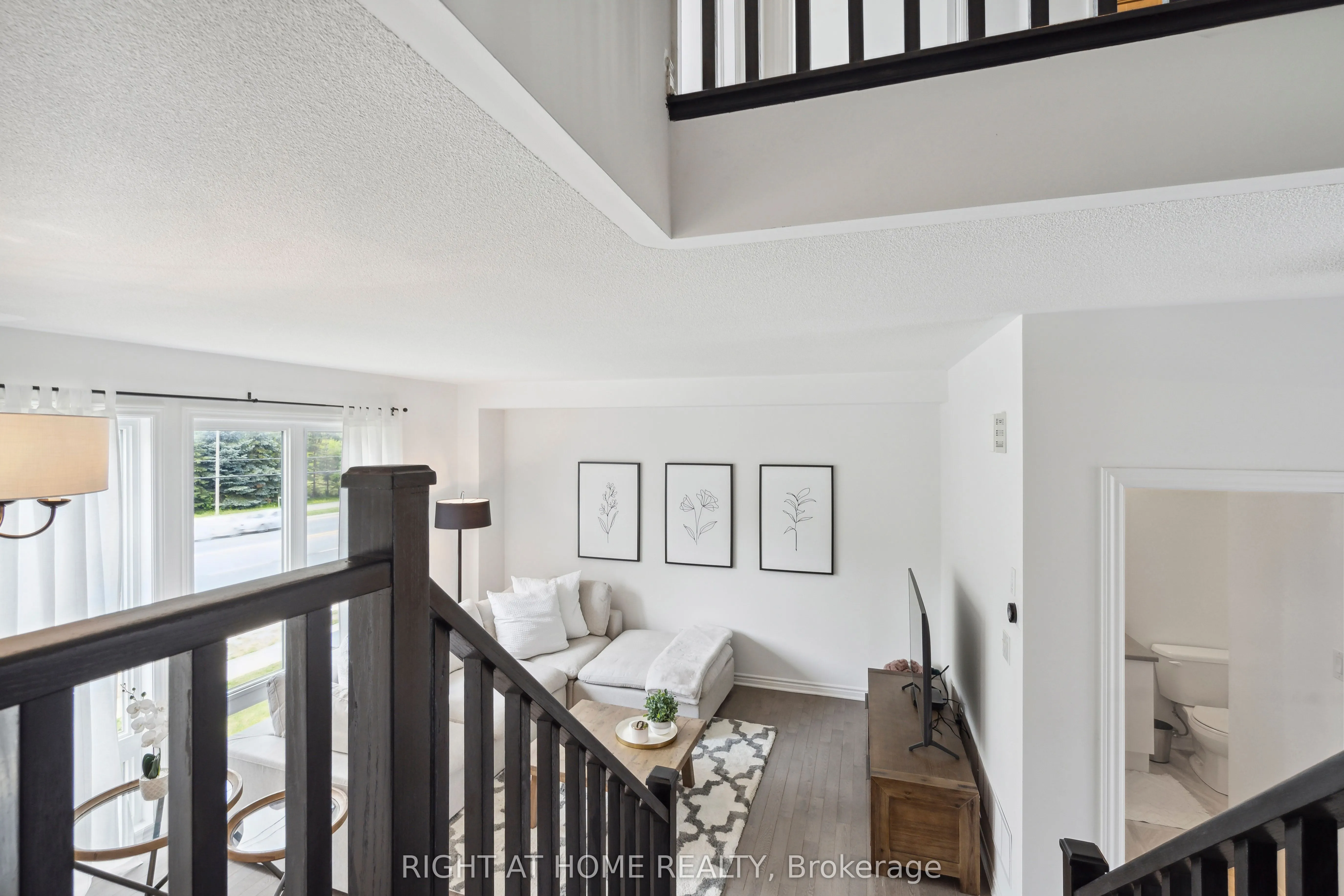 2495 Littlefield Crescent