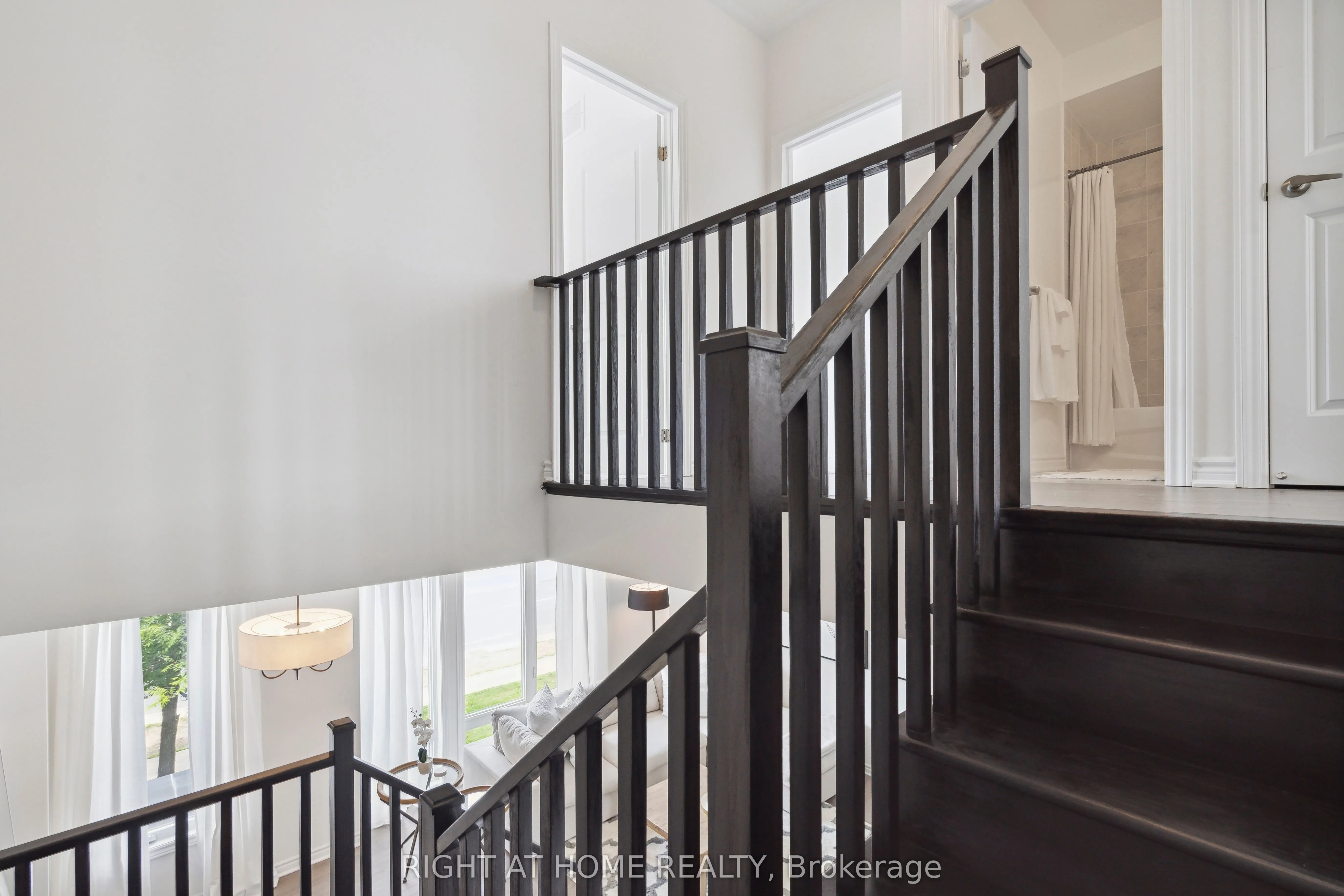 2495 Littlefield Crescent