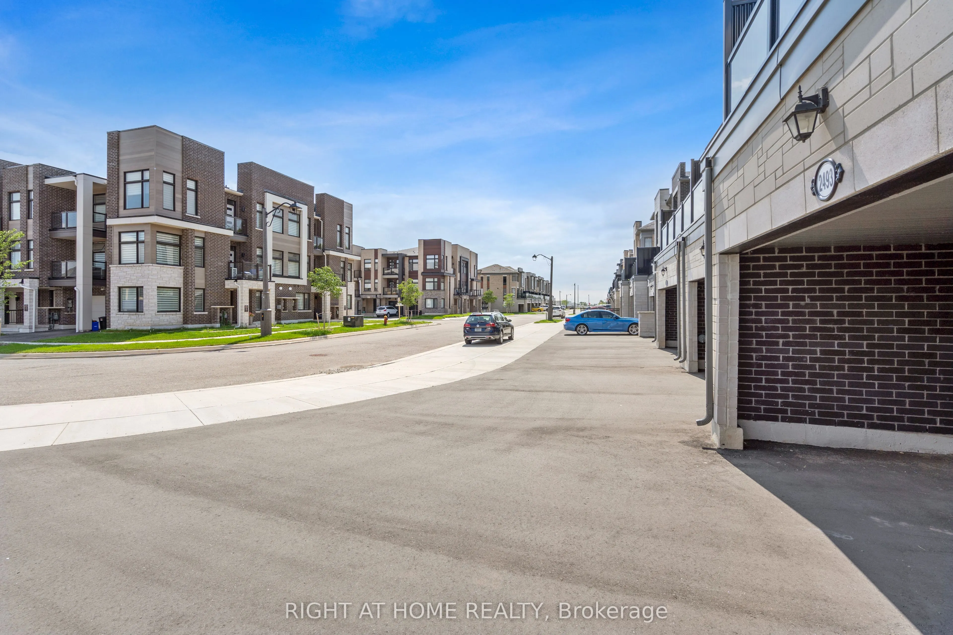 2495 Littlefield Crescent