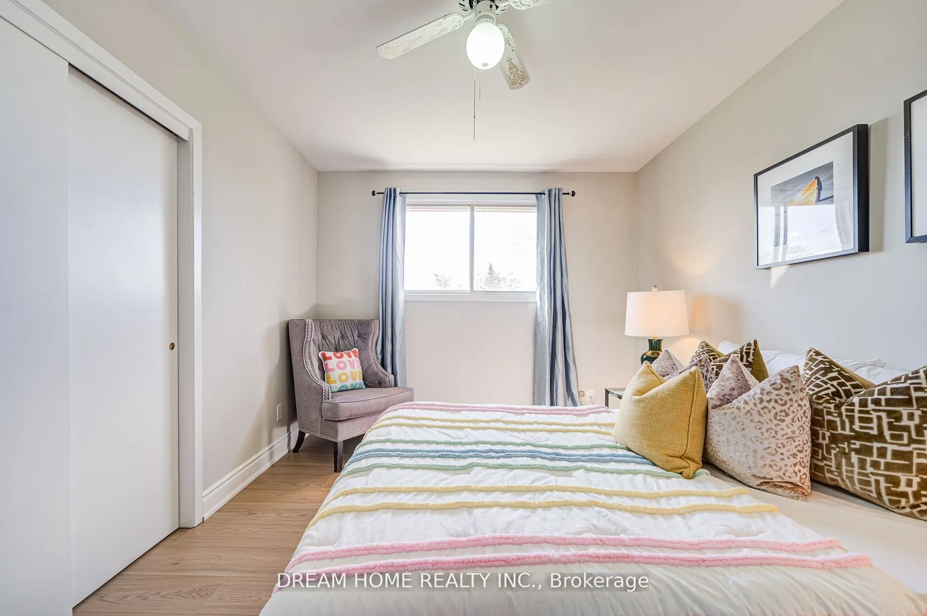 1323 Shamir Crescent
