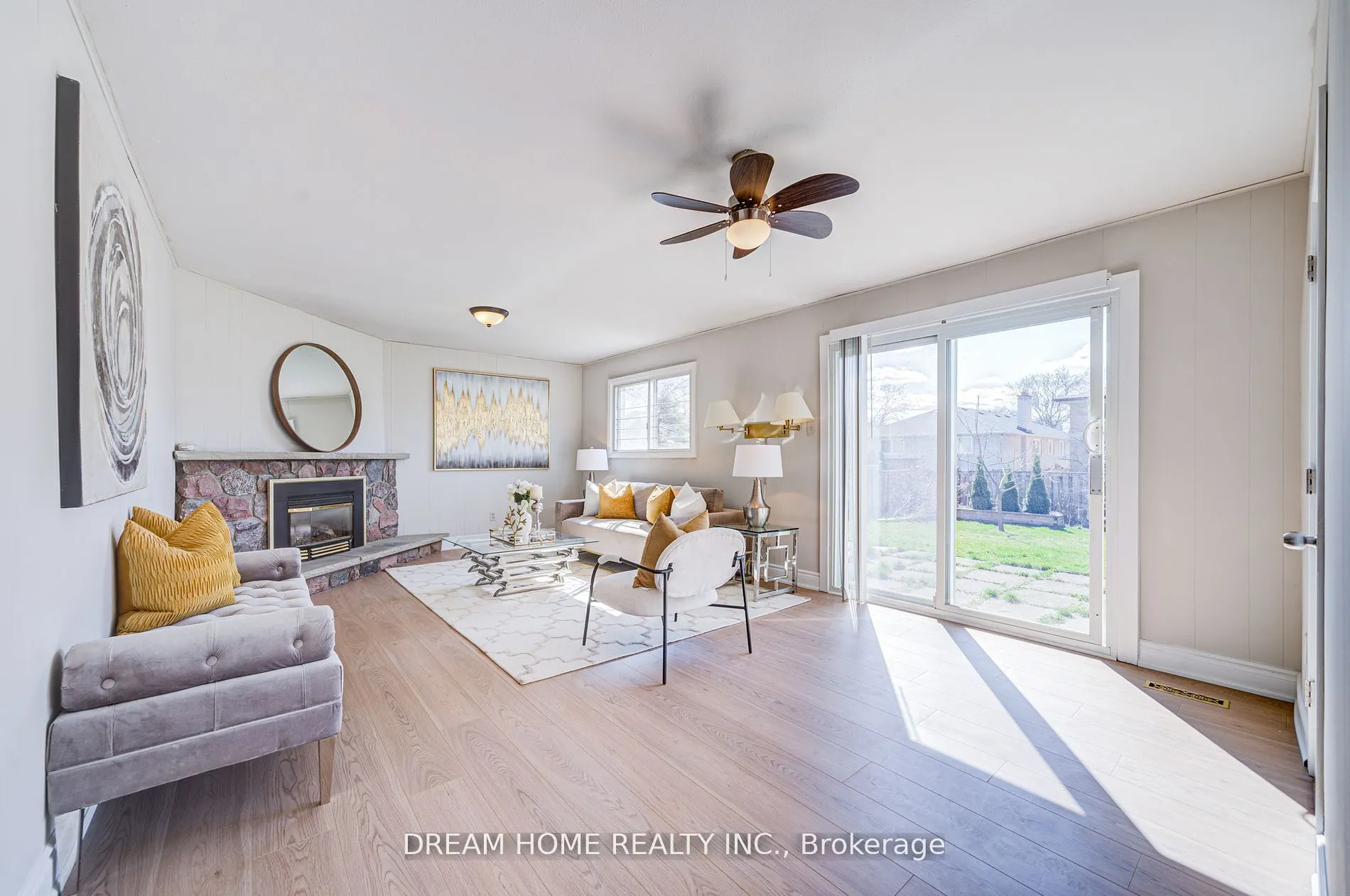 1323 Shamir Crescent