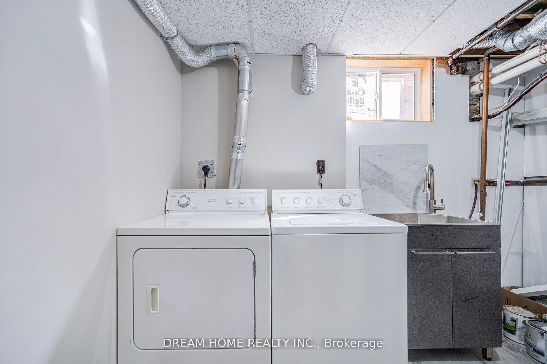 1323 Shamir Crescent