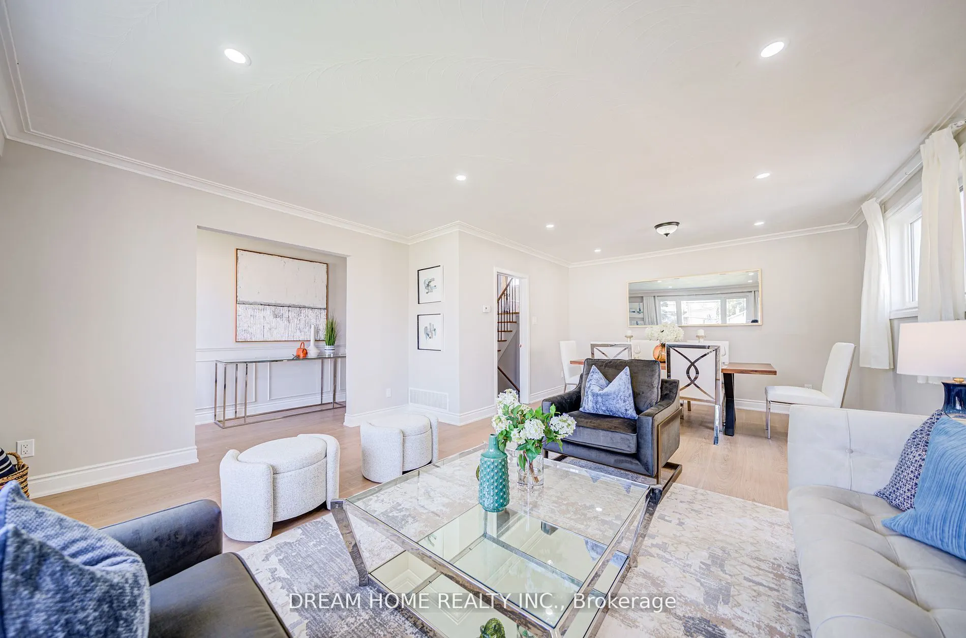 1323 Shamir Crescent