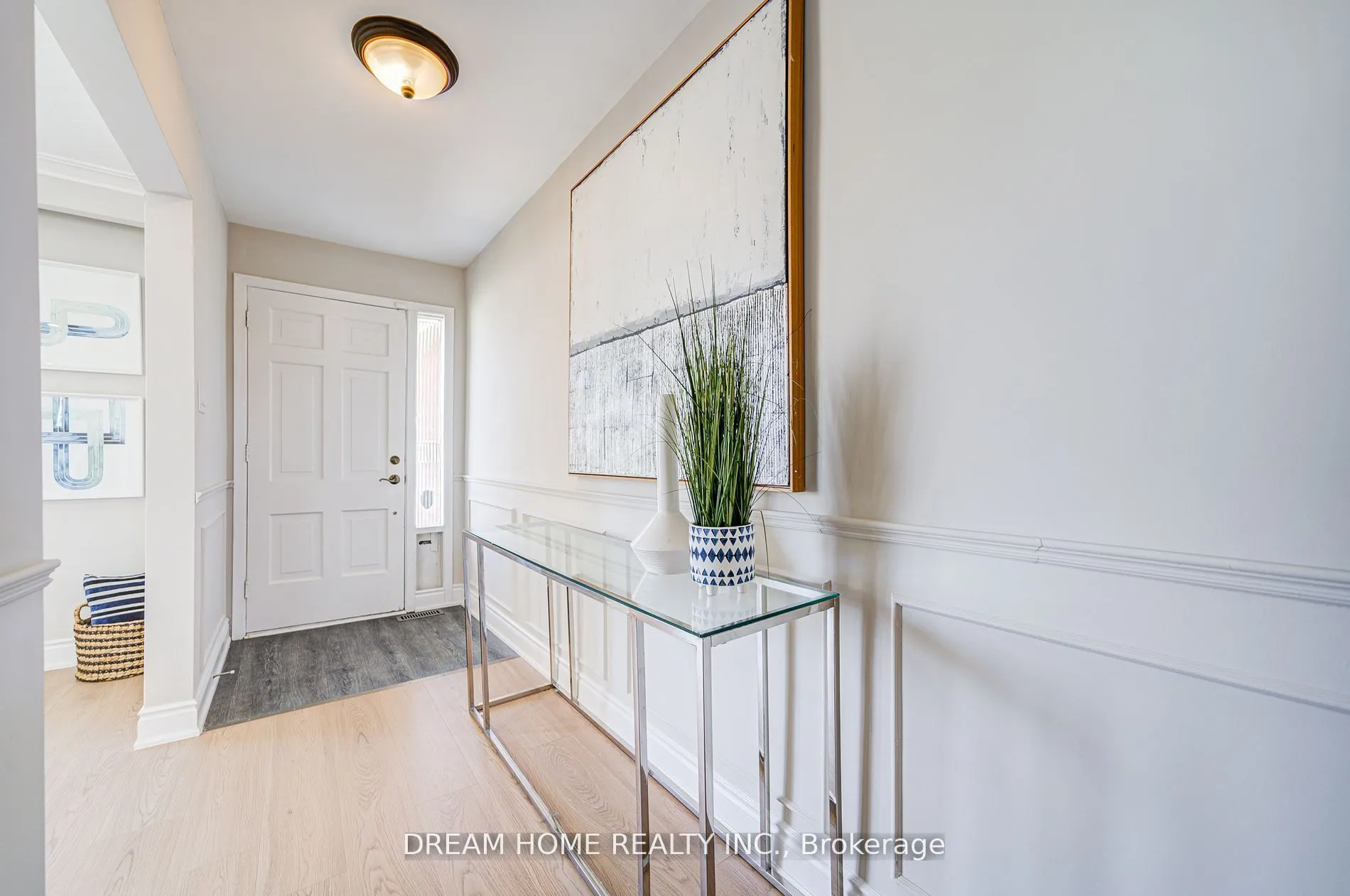 1323 Shamir Crescent