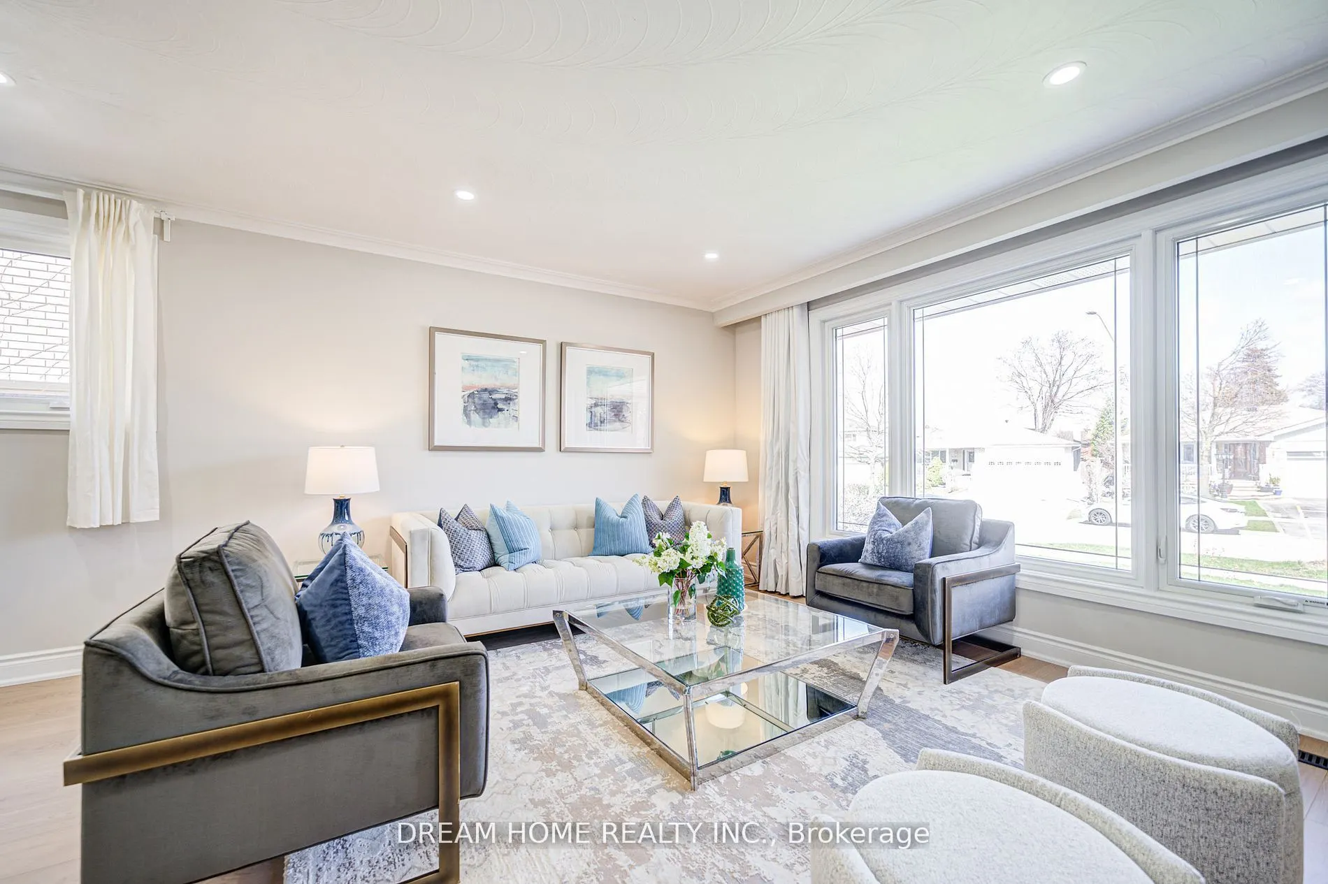 1323 Shamir Crescent