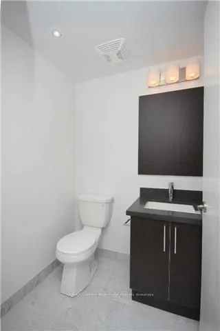 2212 Lake Shore Boulevard W #TH01
