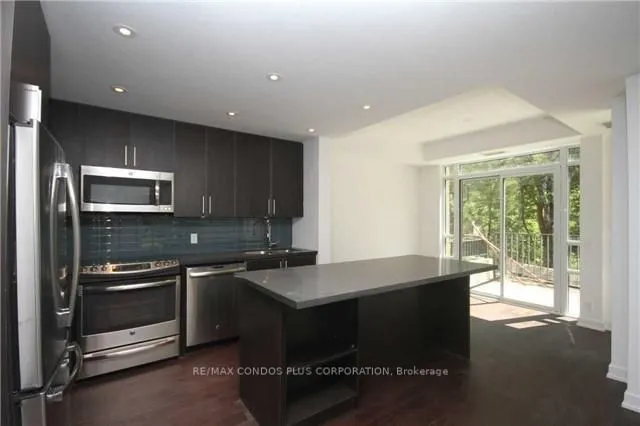 2212 Lake Shore Boulevard W #TH01