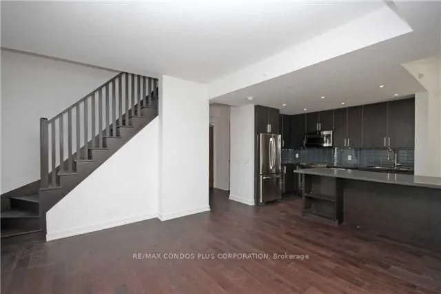 2212 Lake Shore Boulevard W #TH01