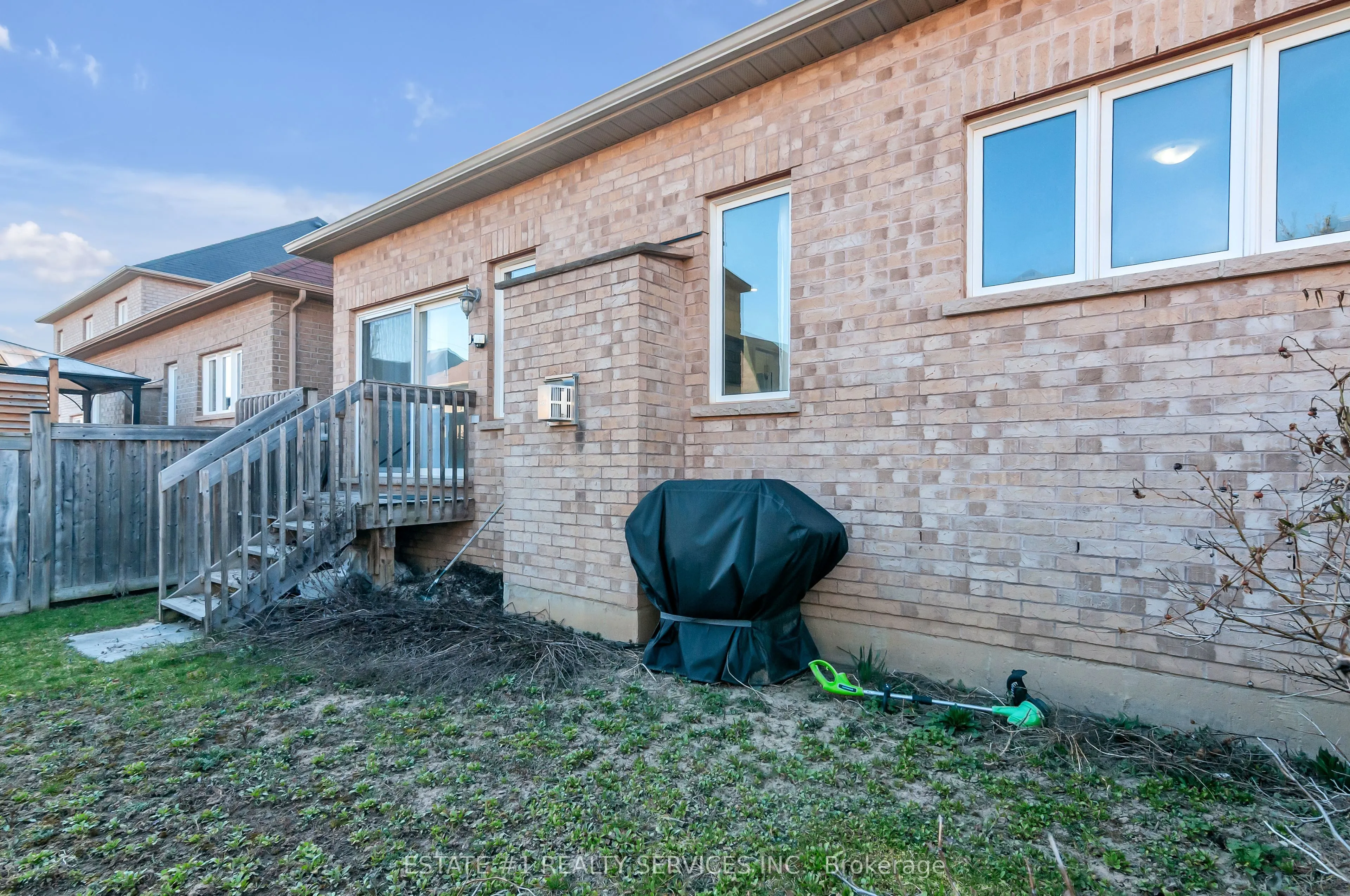 40 Balin Crescent