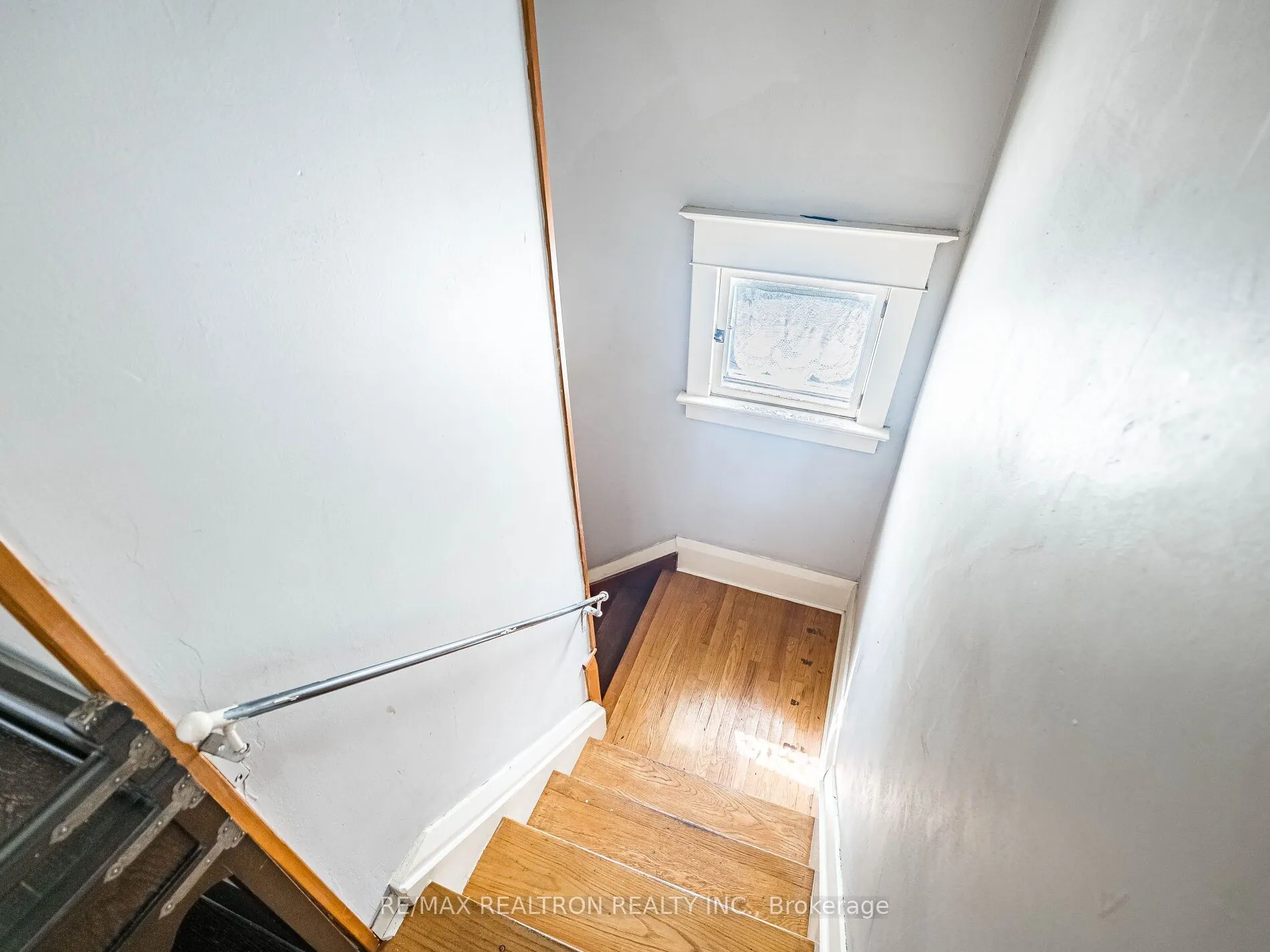 872 Royal York Road