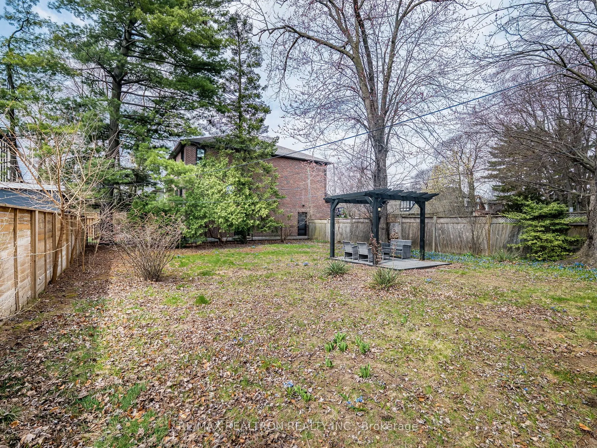 872 Royal York Road