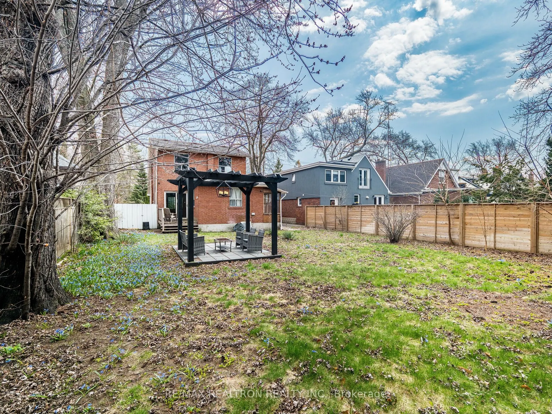 872 Royal York Road