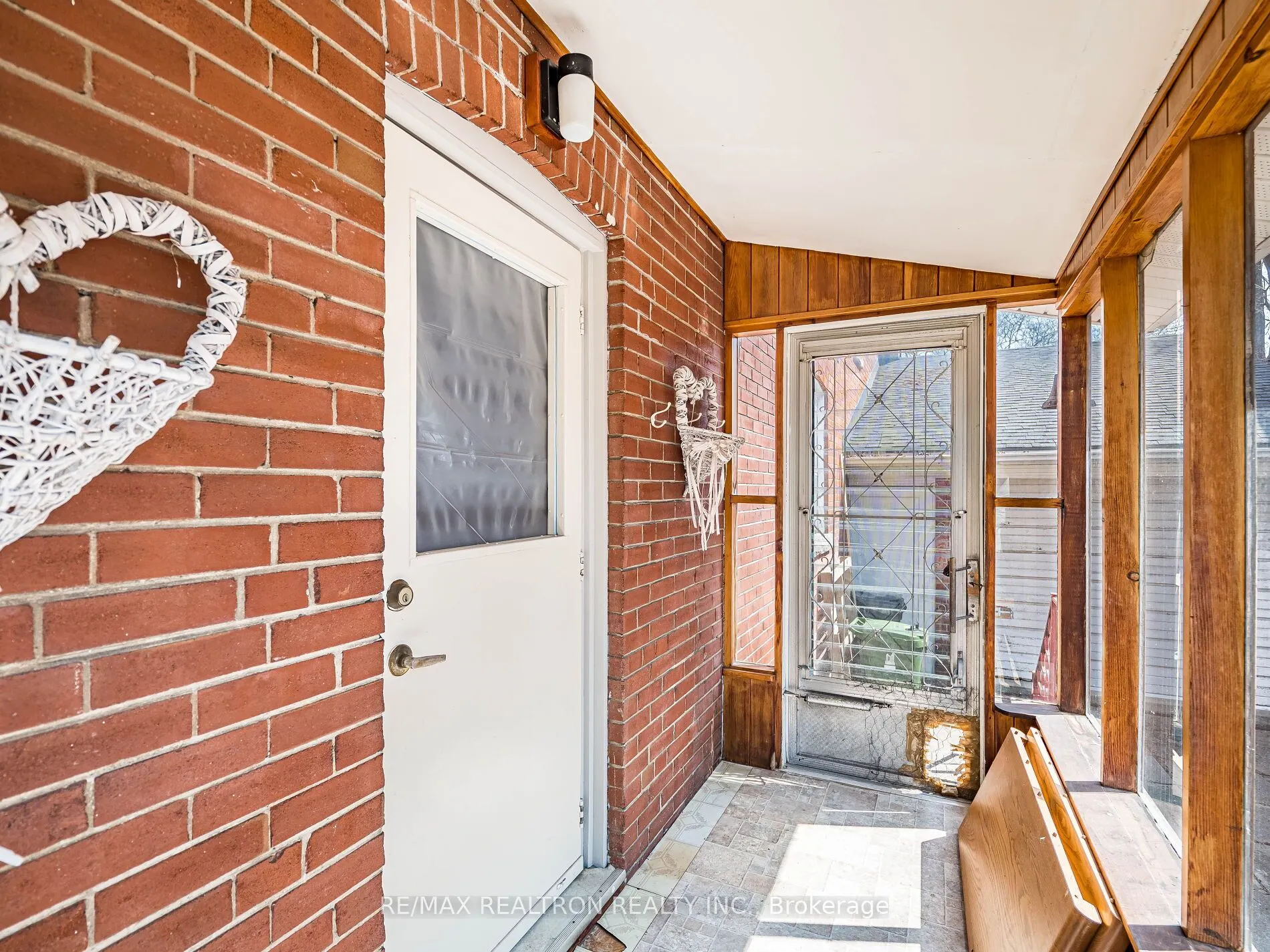 872 Royal York Road