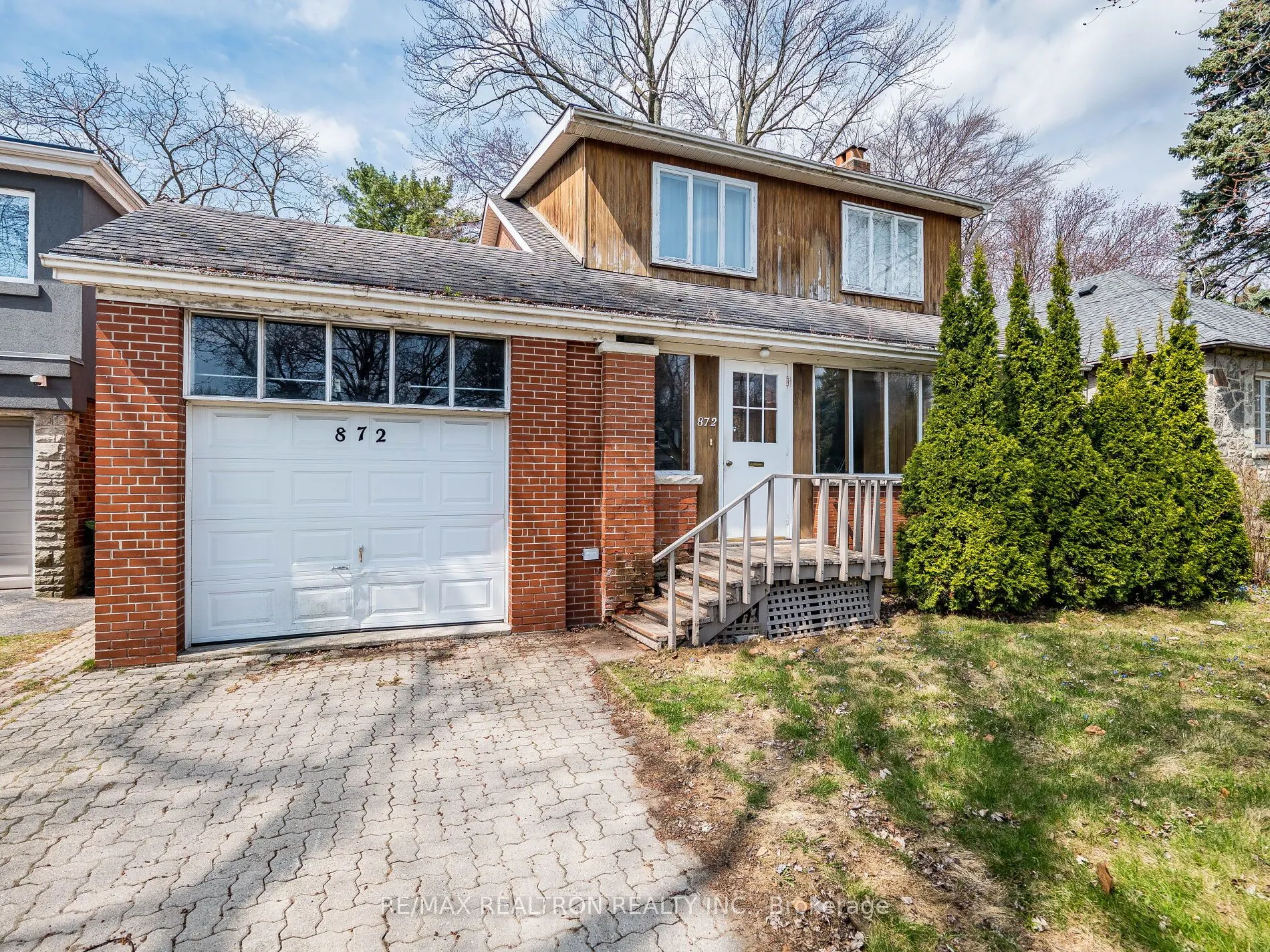 872 Royal York Road