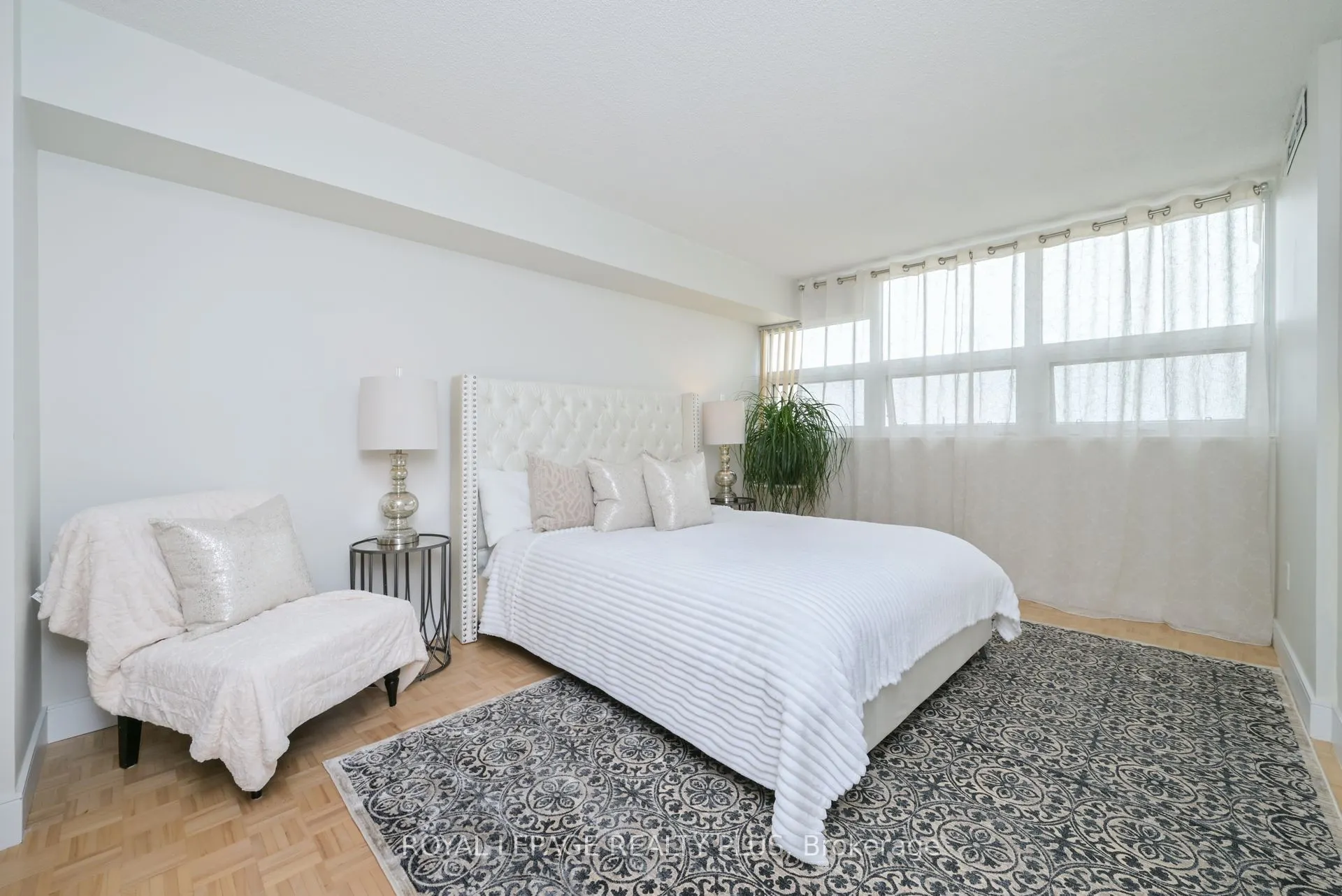 8 Lisa Street, #2306