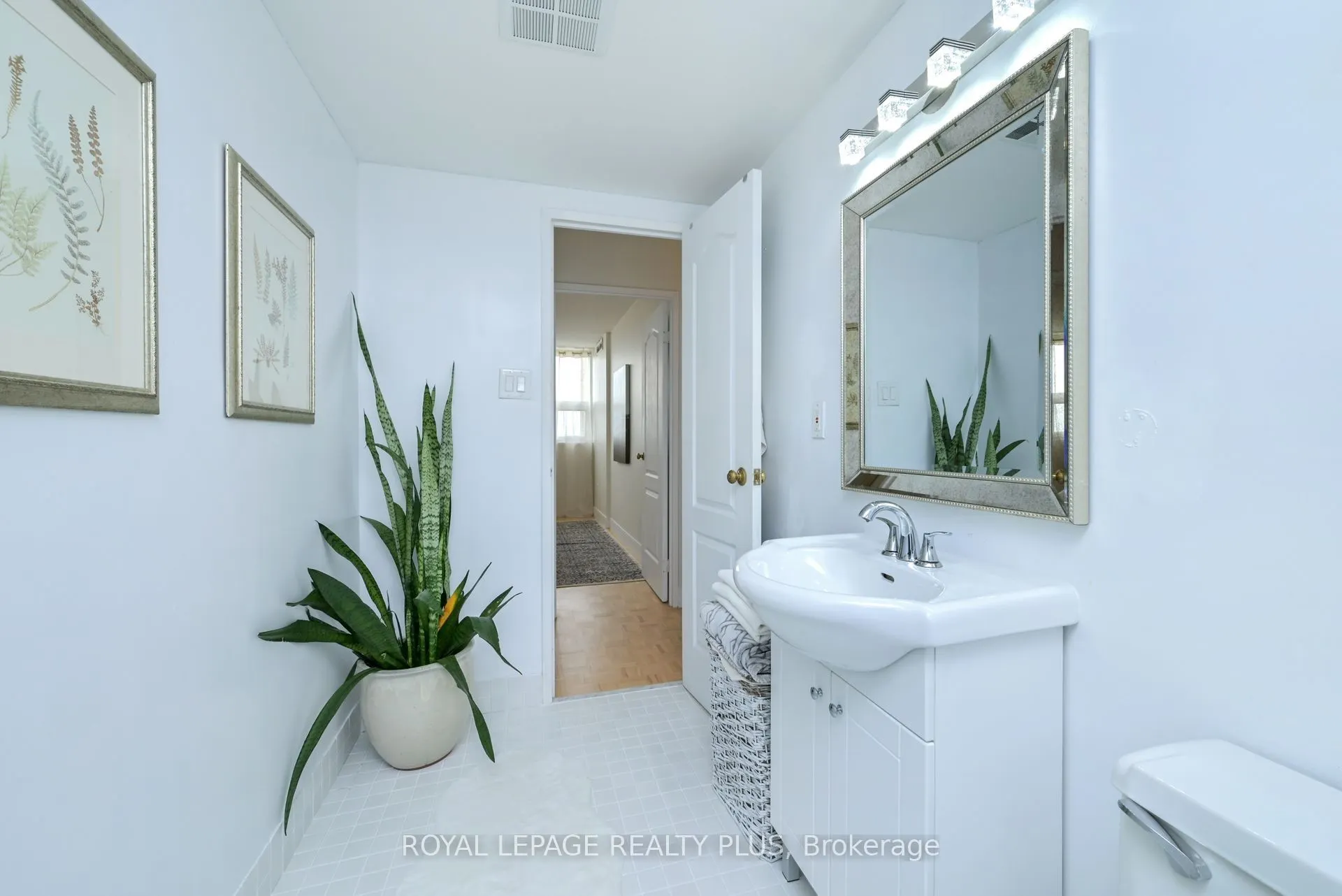 8 Lisa Street, #2306